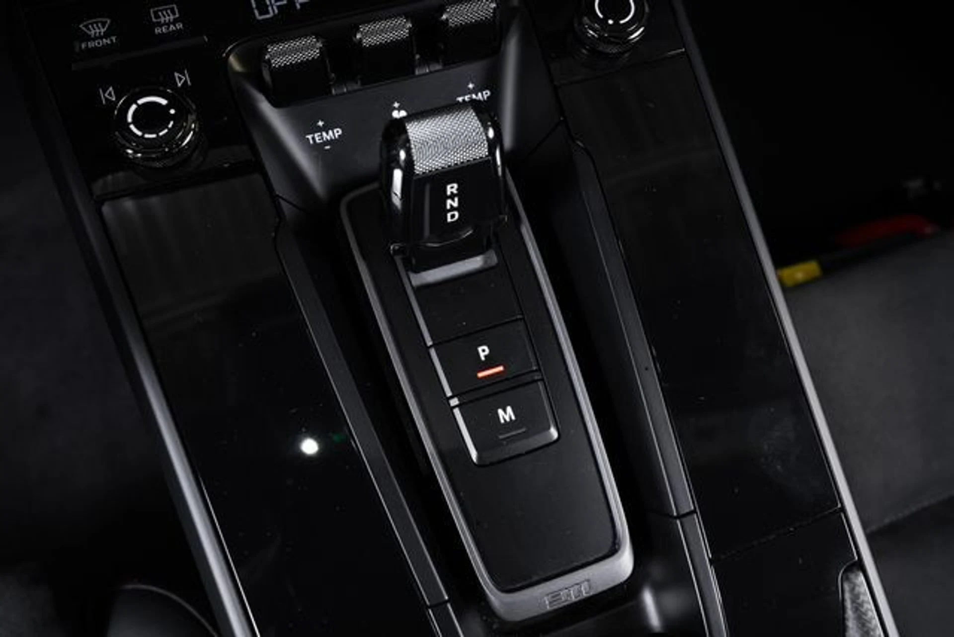 mph043_704767941_26ae37d7bfcadd4ab2b561f2301908fbx_62e17b2397