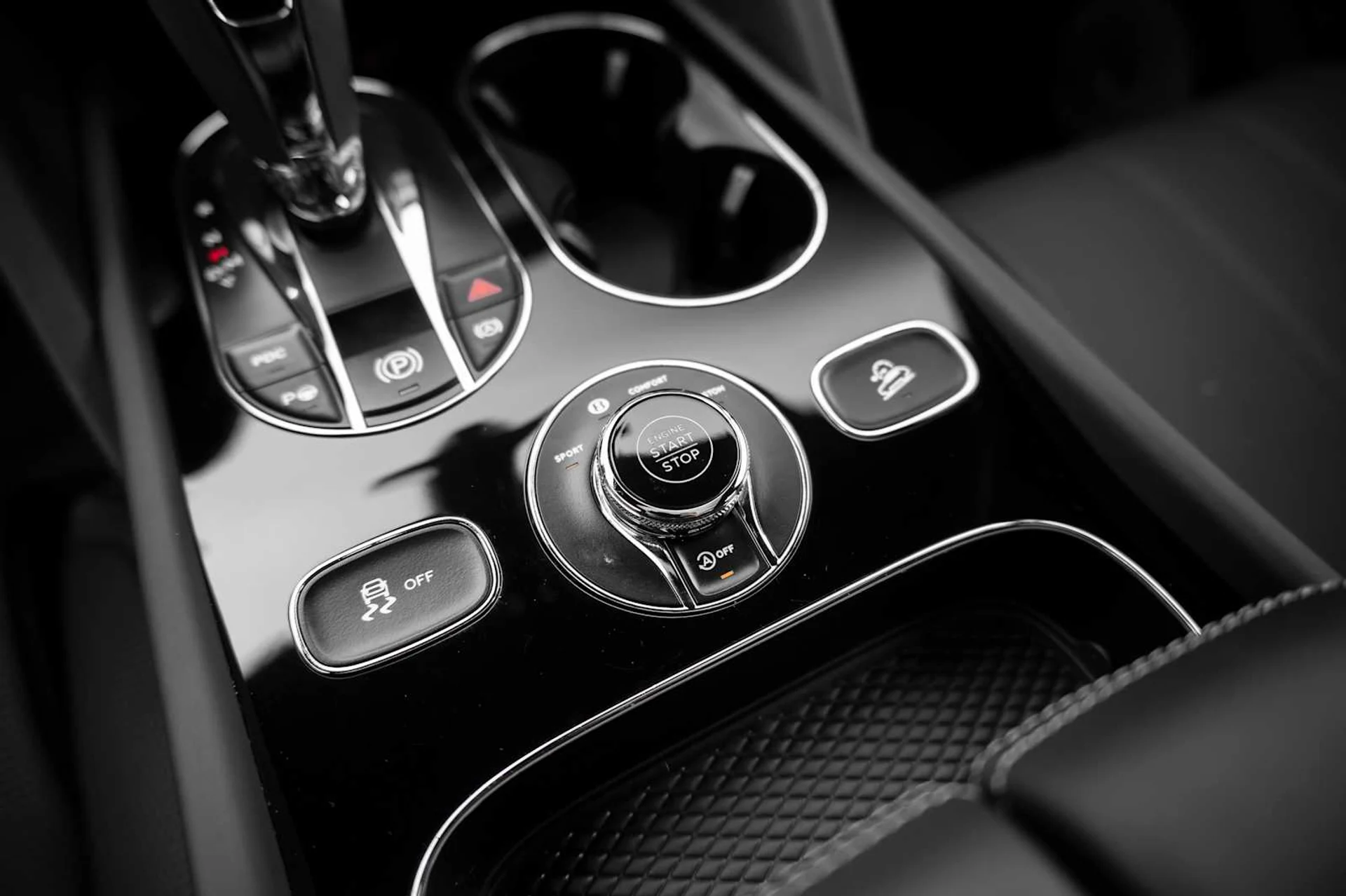 mph043_709737574_5d4fa4684ed14e0b406af22fe98f583fx_f4931988dc