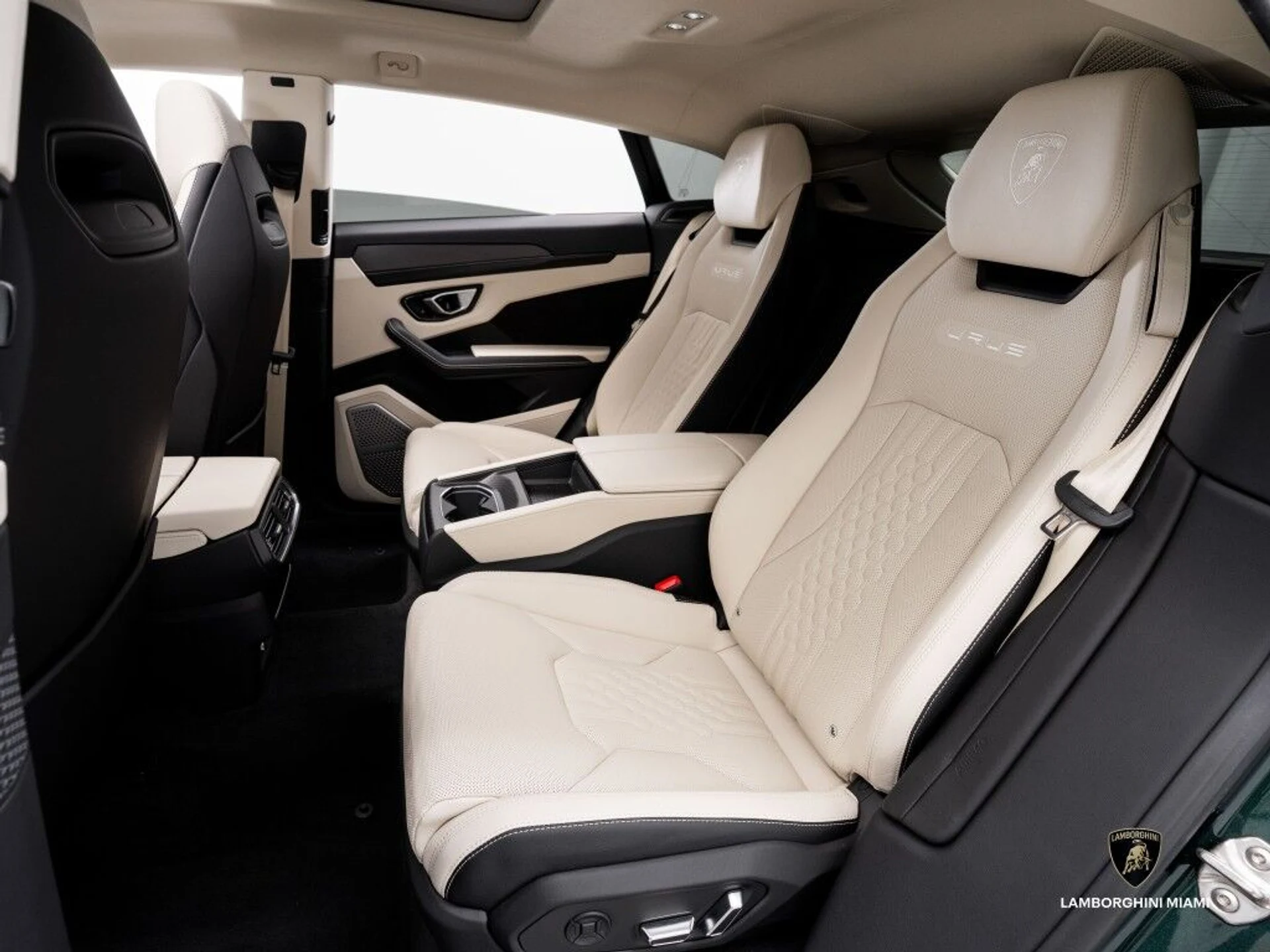 mph043_711260578_332ef8b470c934879499726ba9adbbd4_5ccb7dc7c8