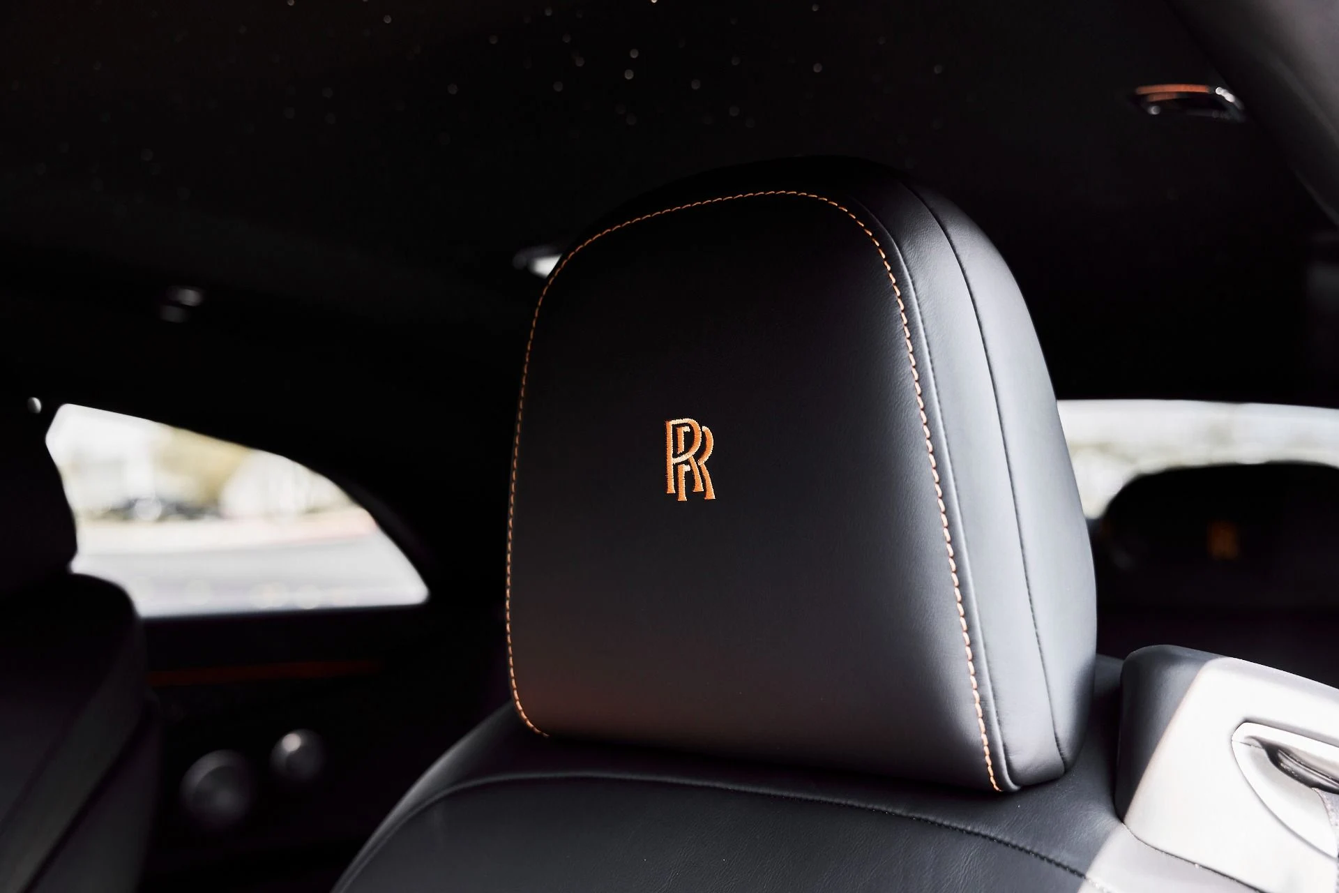 mph043_741008563_Used_2025_Rolls_Royce_Spectre_Base_1775246546_27428bf404