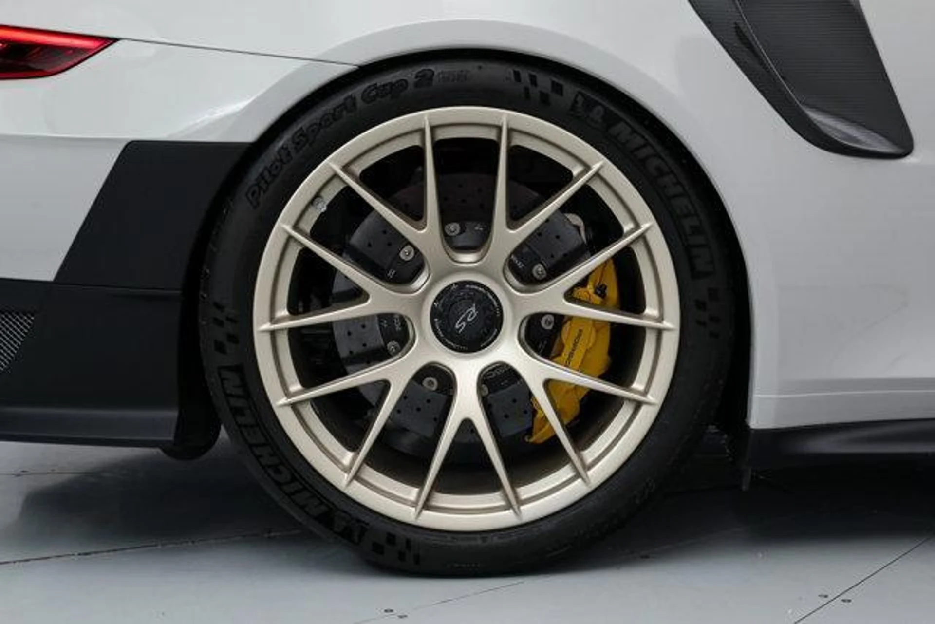 mph043_744744292_e6iy_KA_Lh3efgp_Xa_P_Mv5_Fw_AYI_Yx_E_16ab2d7eda