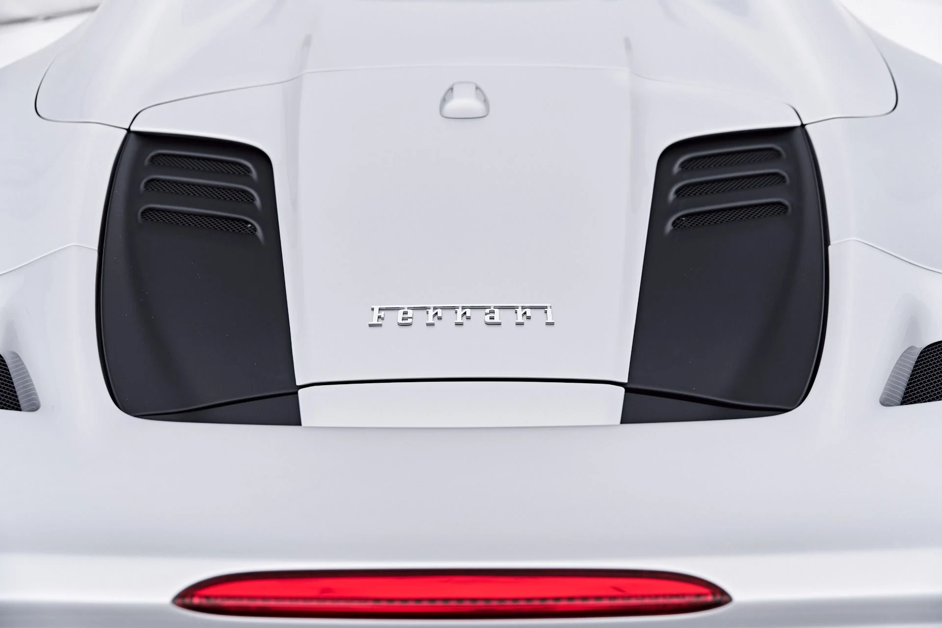 mph043_772293426_Used_2022_Ferrari_F8_Spider_Base_1785538825_0a9c57761b