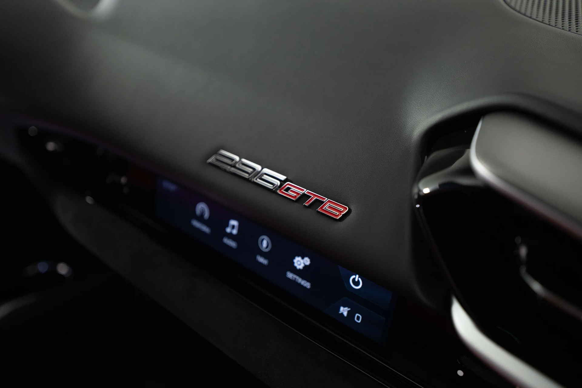 mph043_801021349_80b805baea75d73ade2e81b1966ec191_b603574a18