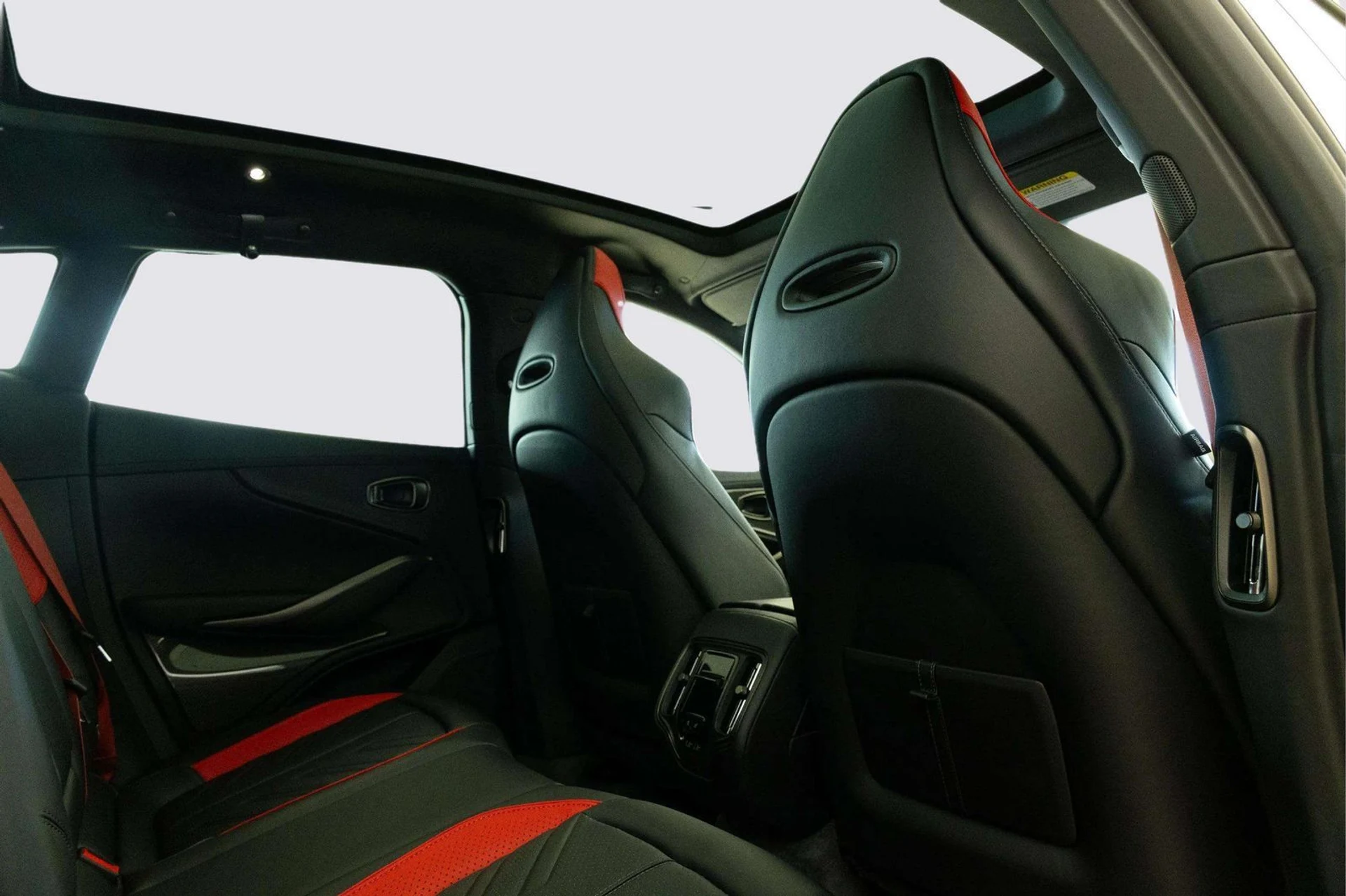 mph043_804479538_5305a115_35a3_4ca8_afaf_b2e545bcfd71_74a6b24ea8