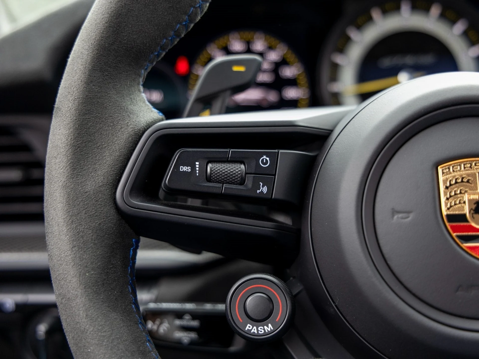 mph043_811136532_44_74523cb4fc