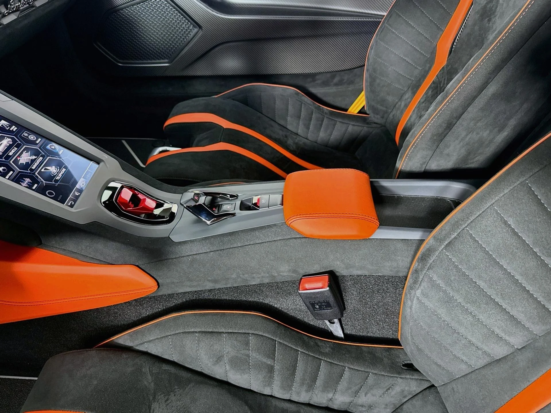 mph043_825243482_Used_2022_Lamborghini_Huracan_STO_1789147608_b7c4241443