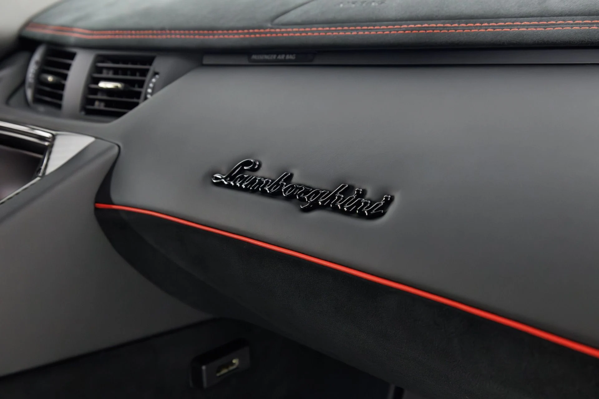 mph043_82842905_Used_2016_Lamborghini_Aventador_LP_750_4_Superveloce_1779992498_36844be8bb