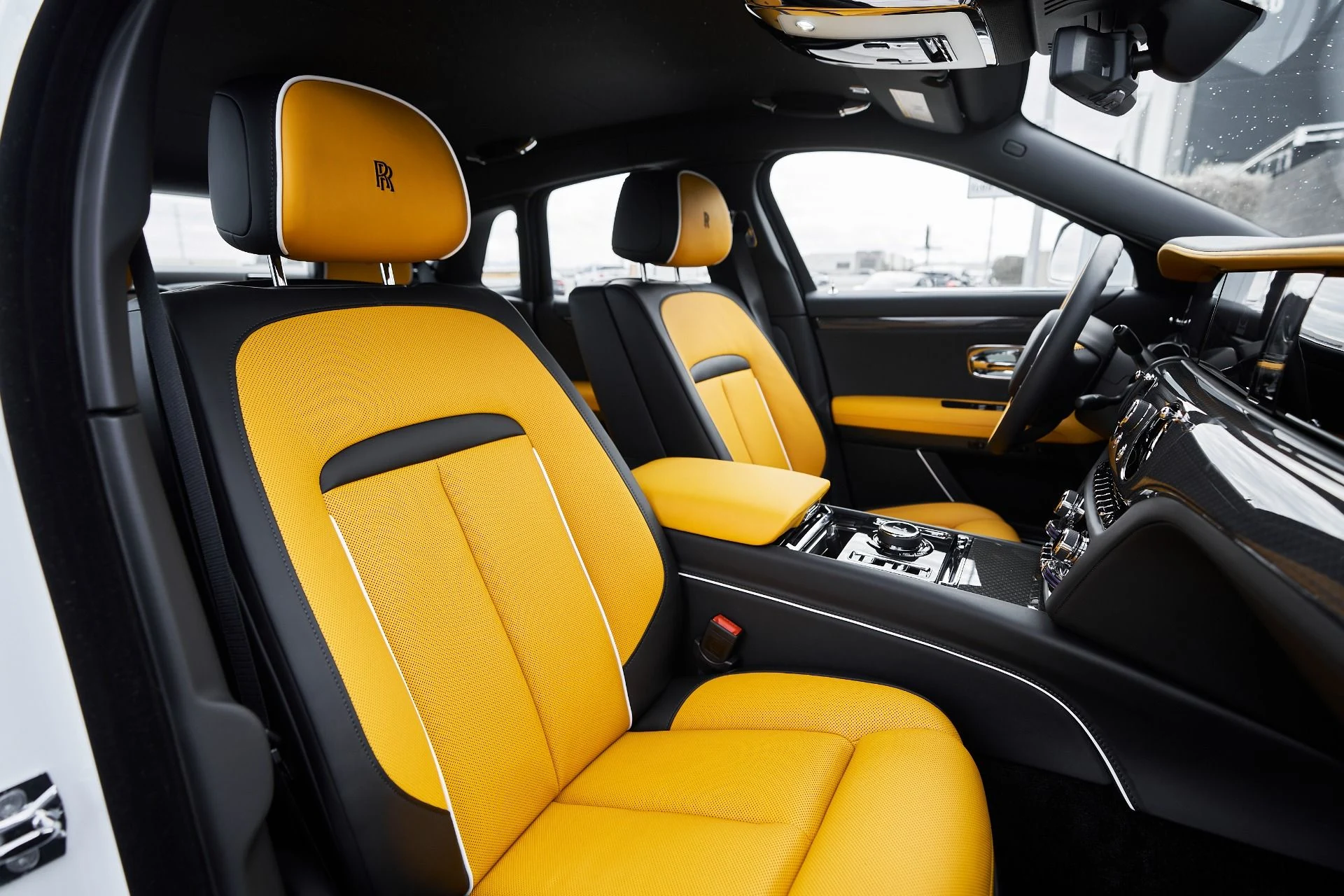 mph043_832063922_Used_2025_Rolls_Royce_Ghost_Black_Badge_1763167806_9b4f9cf9bb