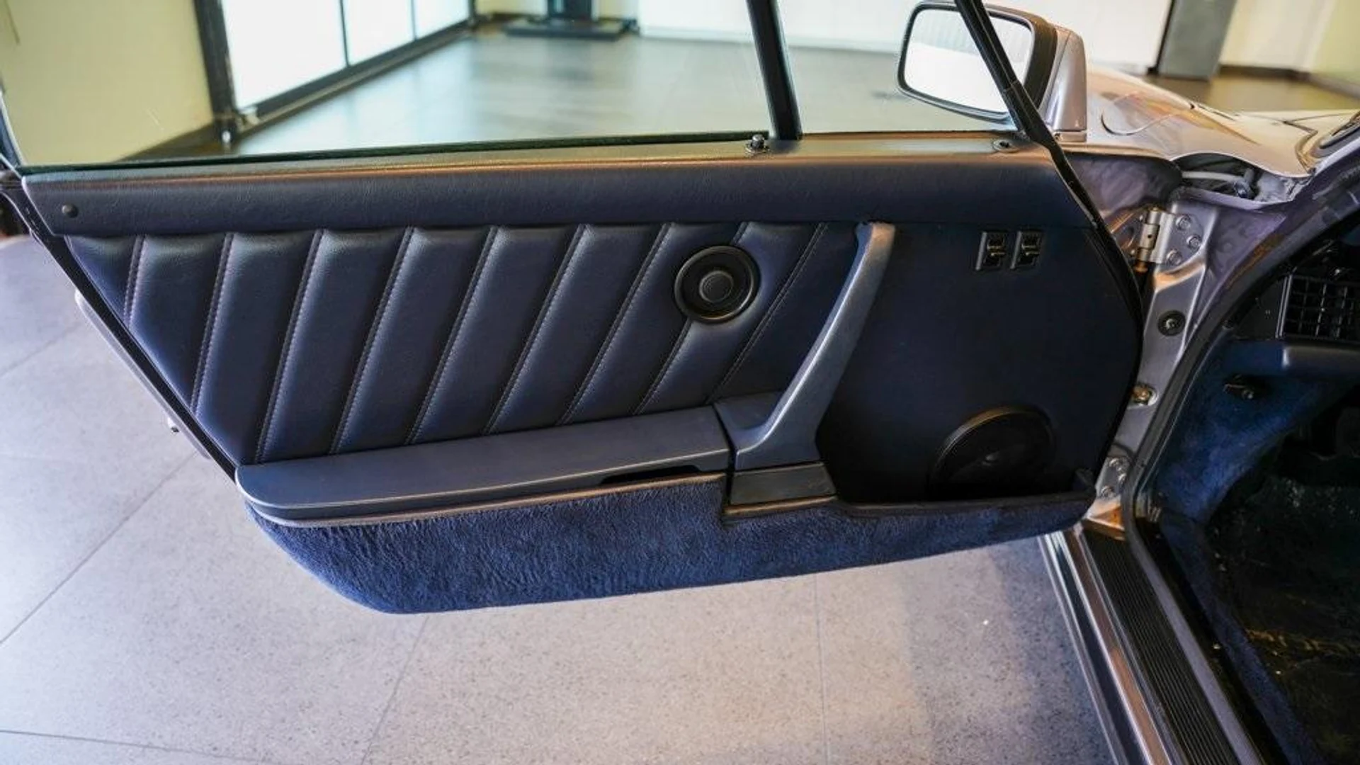 mph043_844156646_fw_Hf_Uyeuir81jr_Jv4_Uuc_Ms_Ku_XU_7cad422642