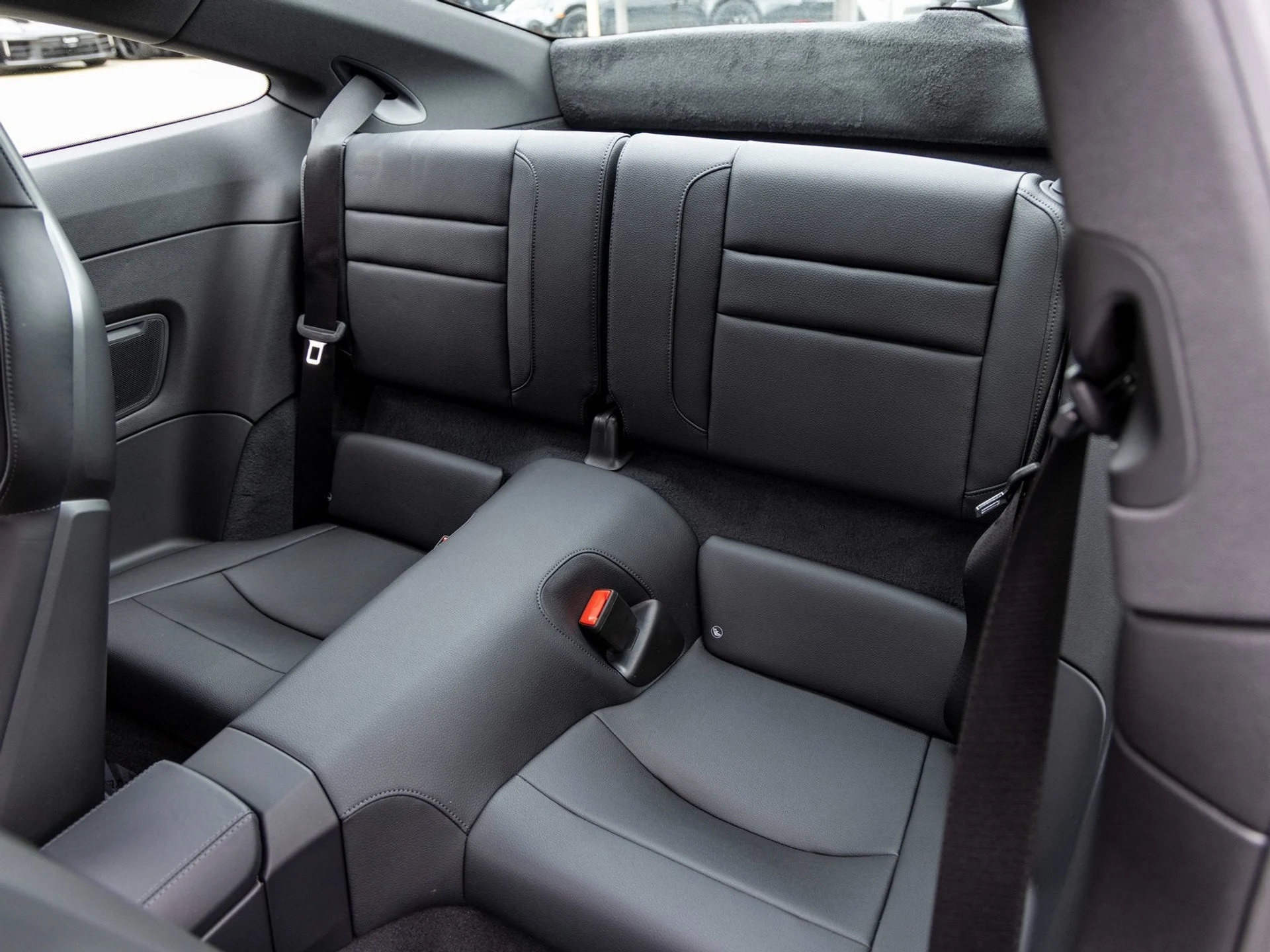 mph043_848600080_44_126a01b2ce