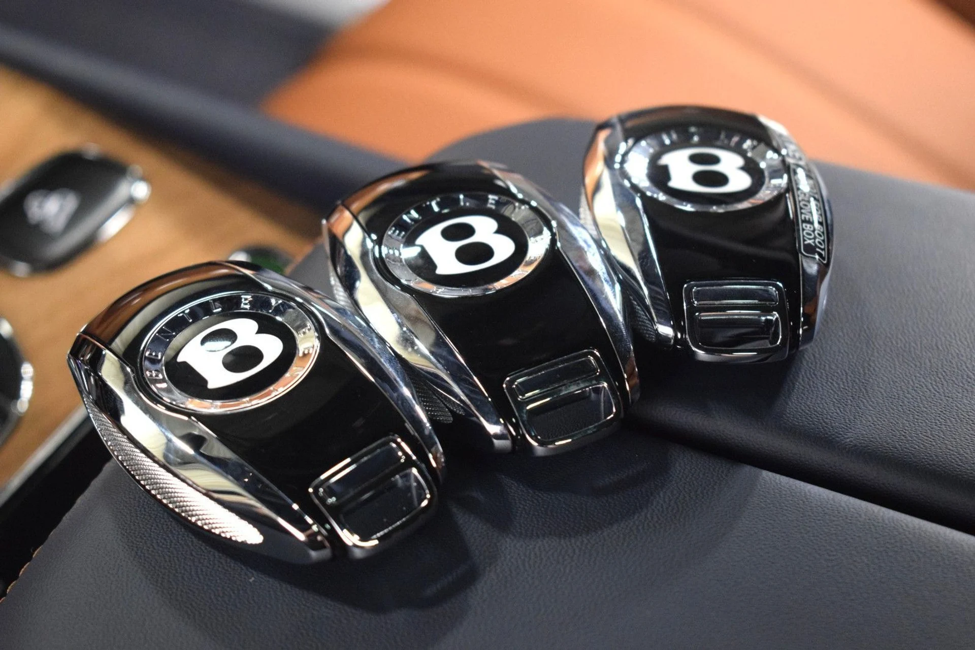 mph043_868306358_d2931830c05f46fb374d7772c198ccc8x_ed5486ca1a