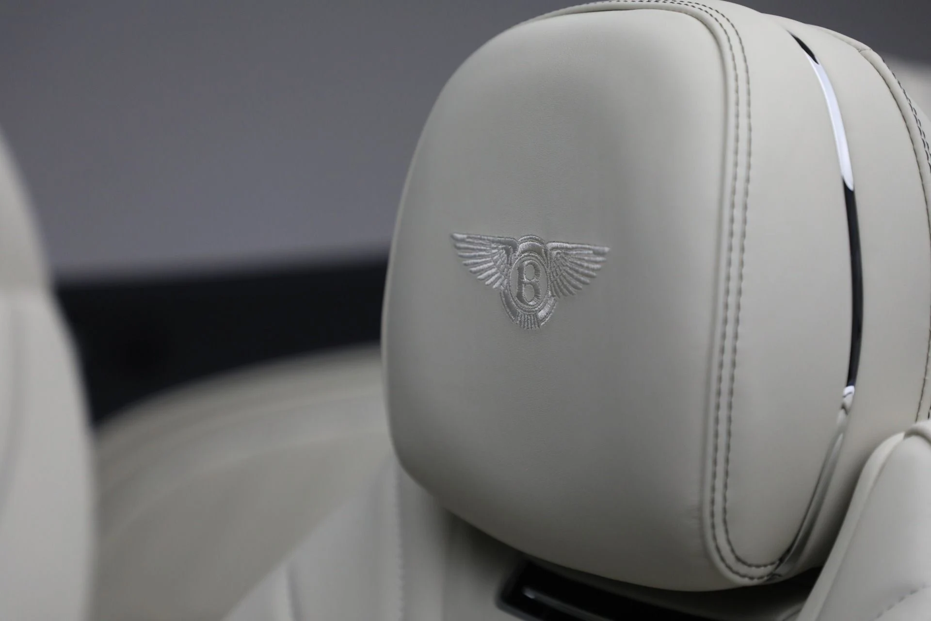 mph043_871504160_New_2024_Bentley_Continental_GTC_Edition_8_49ee3b49c5