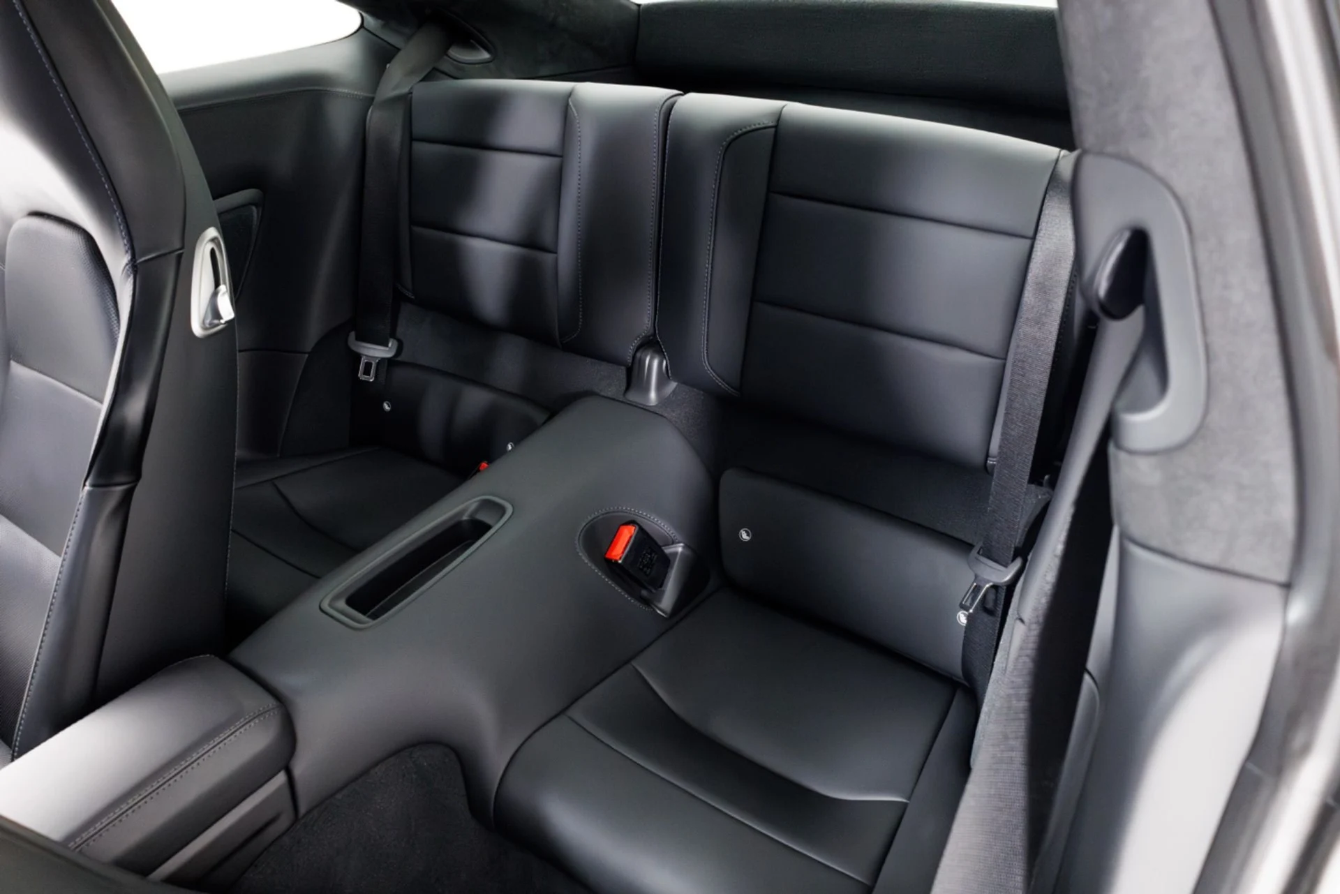 mph043_906708878_Used_2019_Porsche_911_Turbo_S_1770314073_4746577c1b