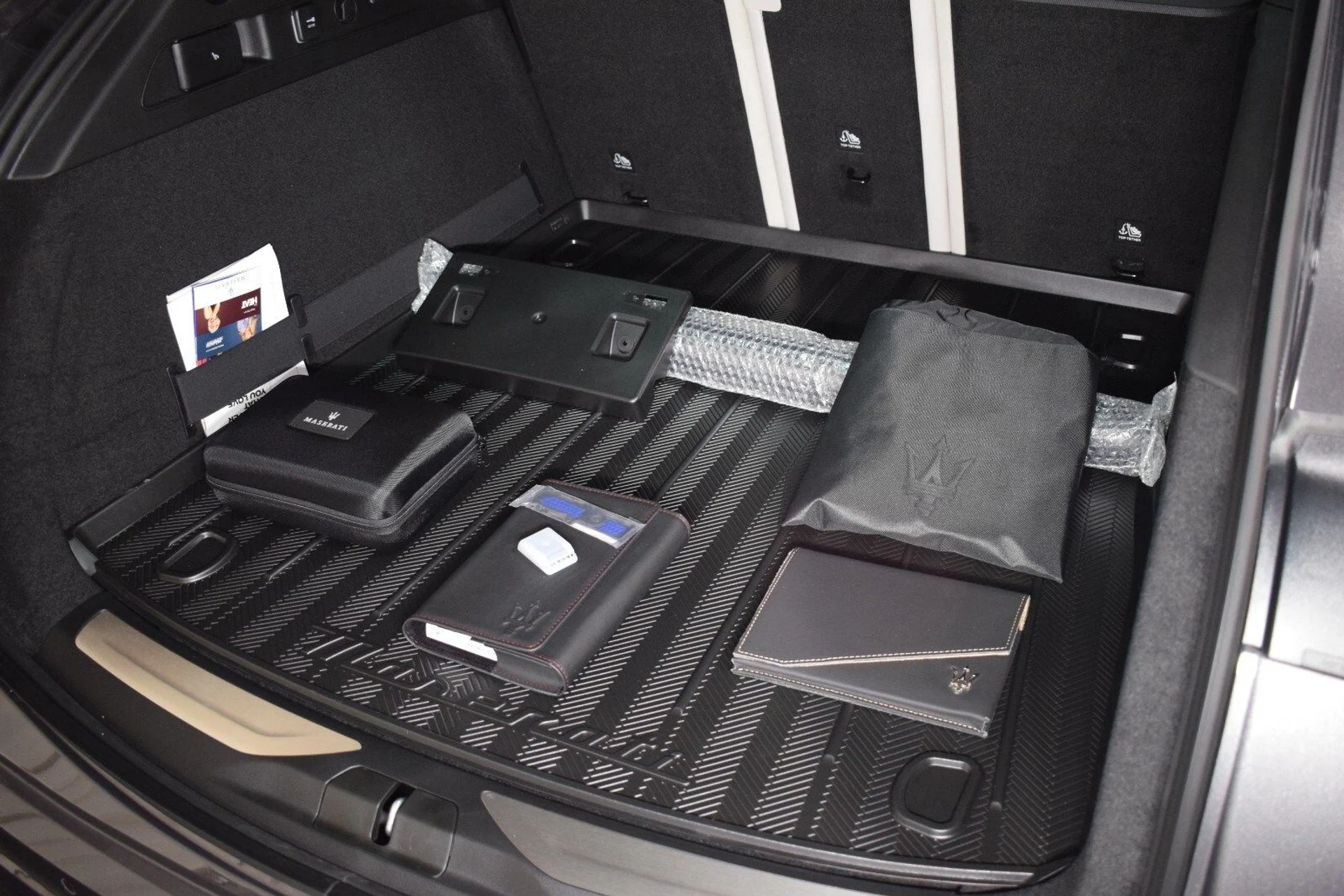 mph043_914671428_c7da5f7764c5f26f09b7d8710842577fx_9272a78b8a