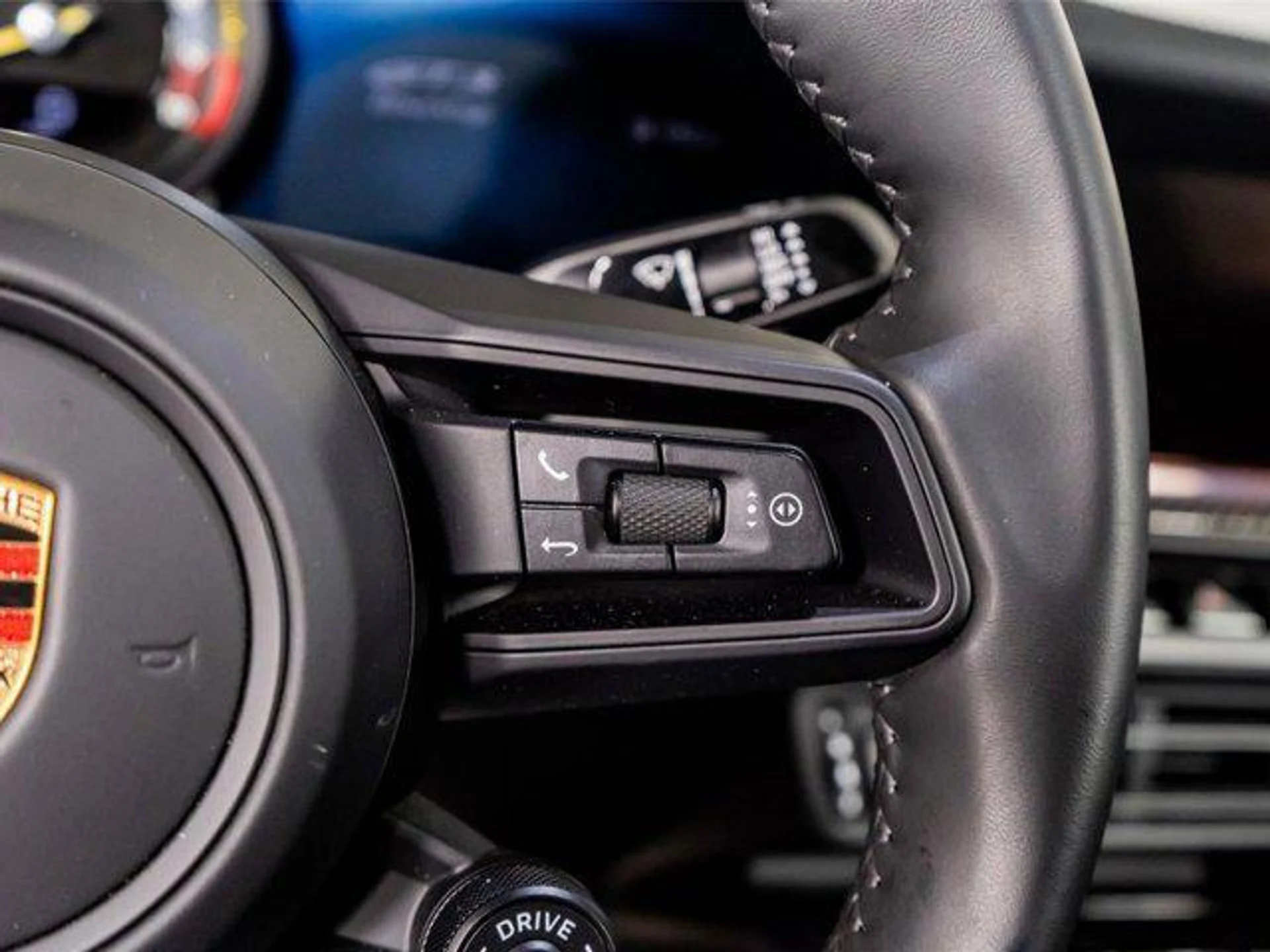 mph043_91623221_7_CK_4_Av61_Z_Yo1q7t_Bw_4_GLZ_Dqa_HM_c853800254