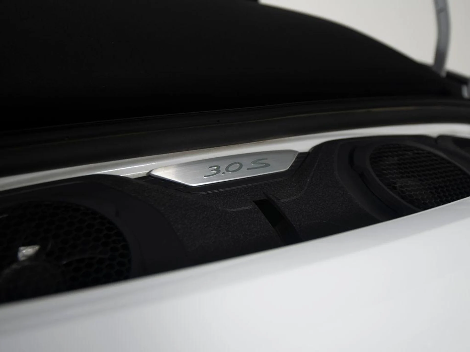 mph043_921614065_NI_Hh_F3b_Djar_L6e98_Yhd19d7q0_4_4f3cc58b91