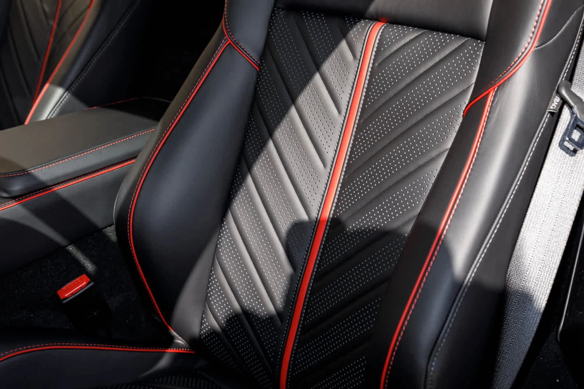 mph043_93330964_44_beda83b5c0