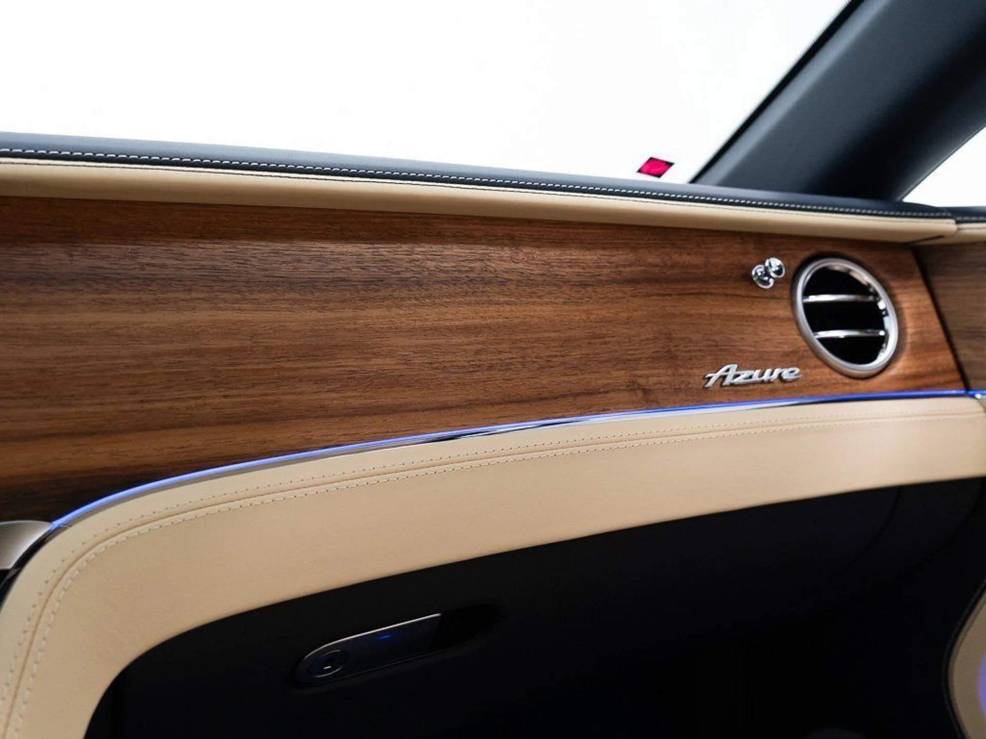 mph043_935232653_5b39b432b8354aea7b167815179c6445_13e70b8959