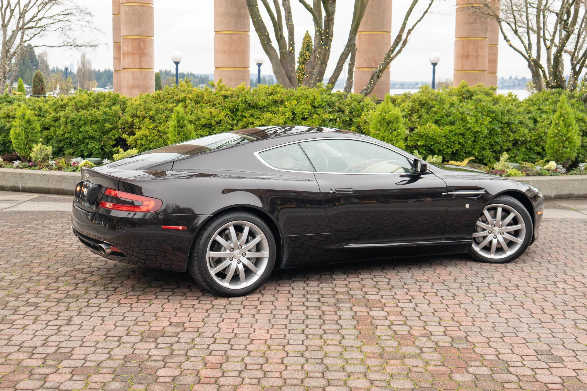 mph043_943371737_44_6ea8247356