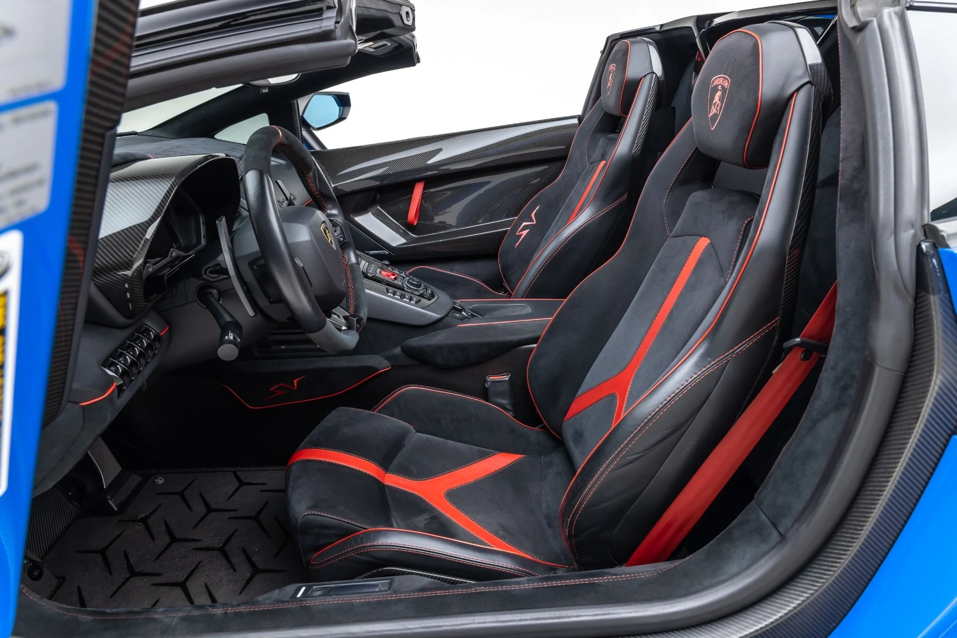 mph043_947943679_7478_p44_l_907f227ff6