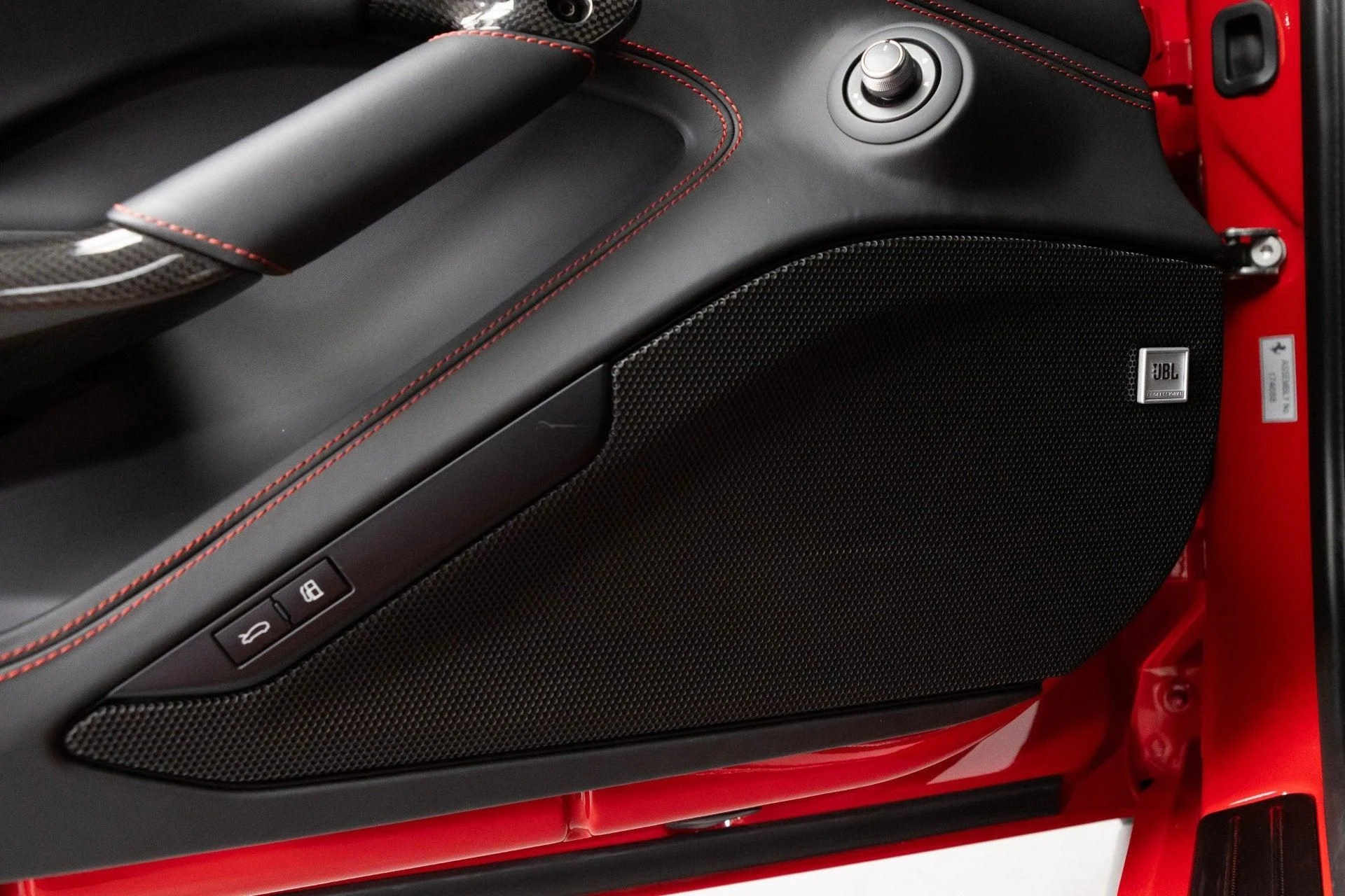 mph043_952078631_Used_2020_Ferrari_F8_Tributo_1777367304_3c909b3bc6