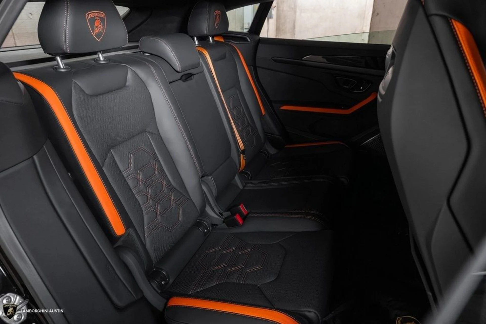 mph043_956194826_f8280c579e9d90a1b84ee8556e19ffb5x_4a4c372e40