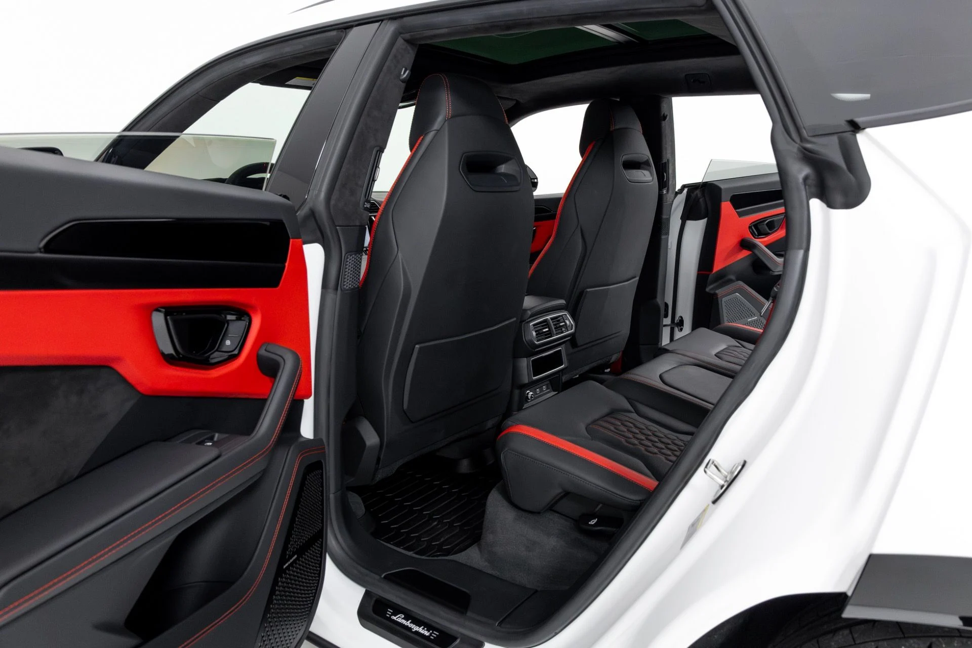 mph043_973608059_Used_2024_Lamborghini_Urus_S_1765302060_d2712c6cae