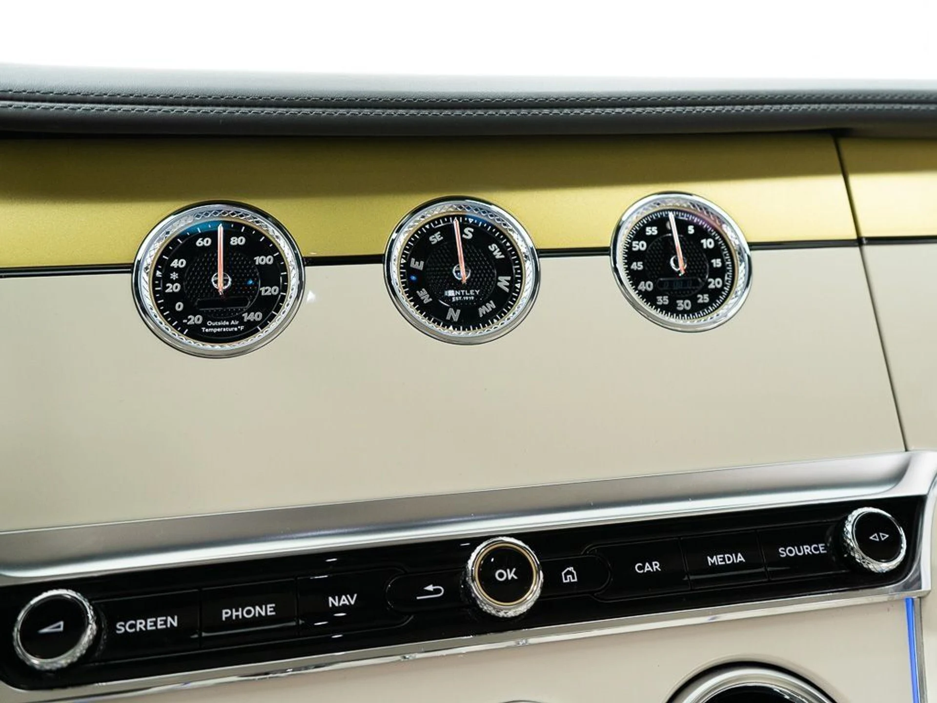 mph043_978723198_97373db309c6e8fd4f2466255617d73d_b978493326