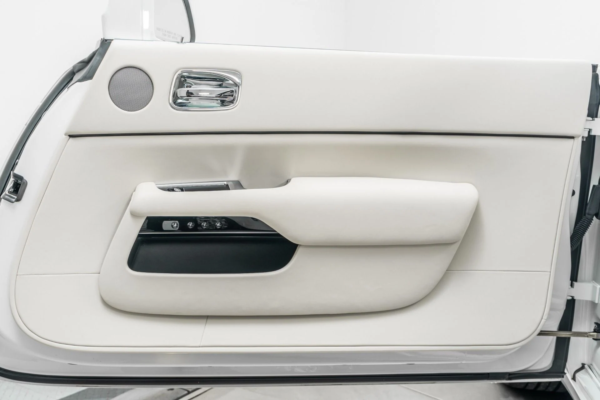 mph043_986535148_Used_2020_Rolls_Royce_Dawn_Fully_Polished_Wheels_Heated_and_Ventilated_Seats_1764007062_408e21d0db