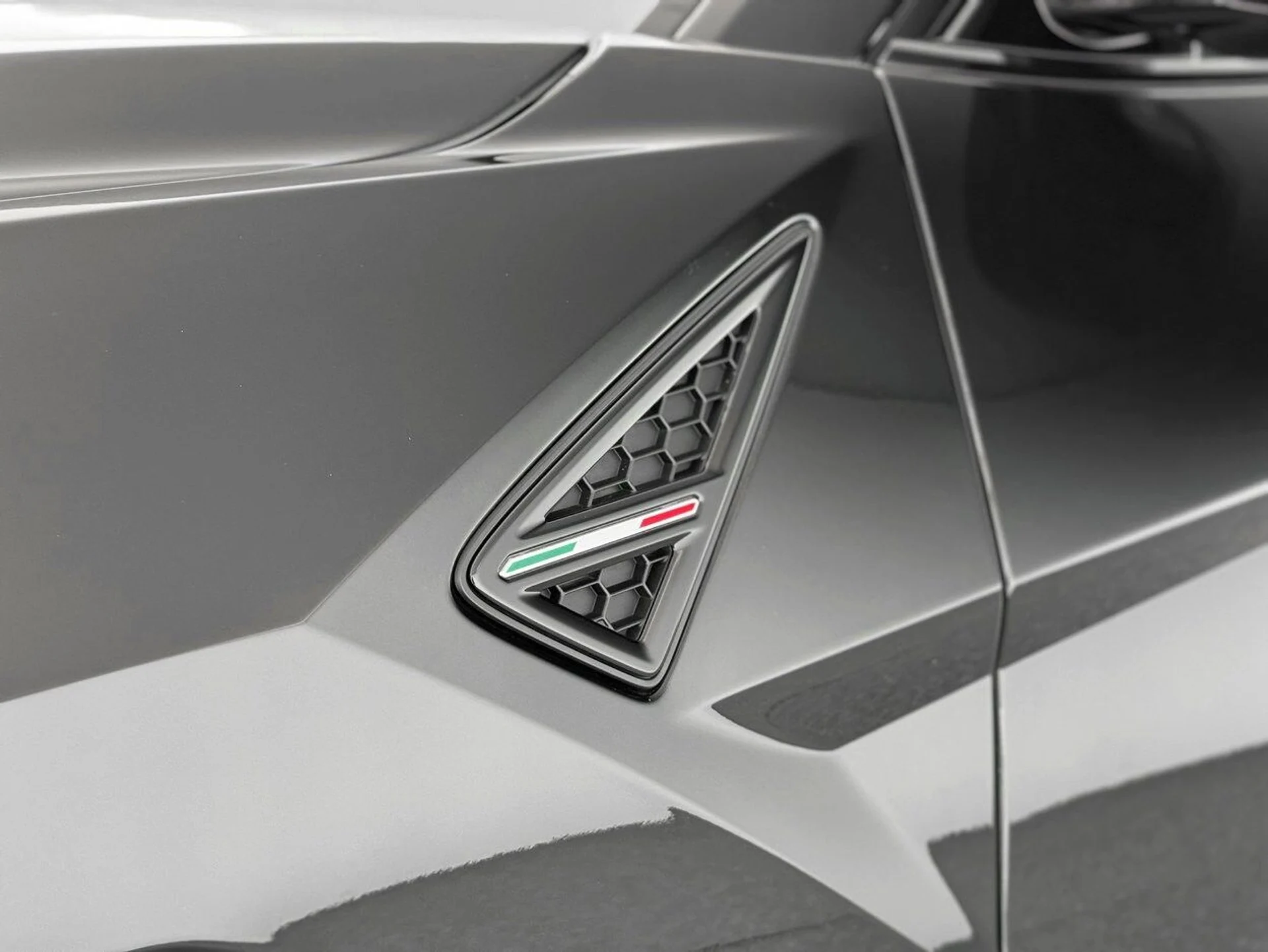 mph043_987680434_8821251689ba0ed684e4a442499cbb0ex_b746962ada