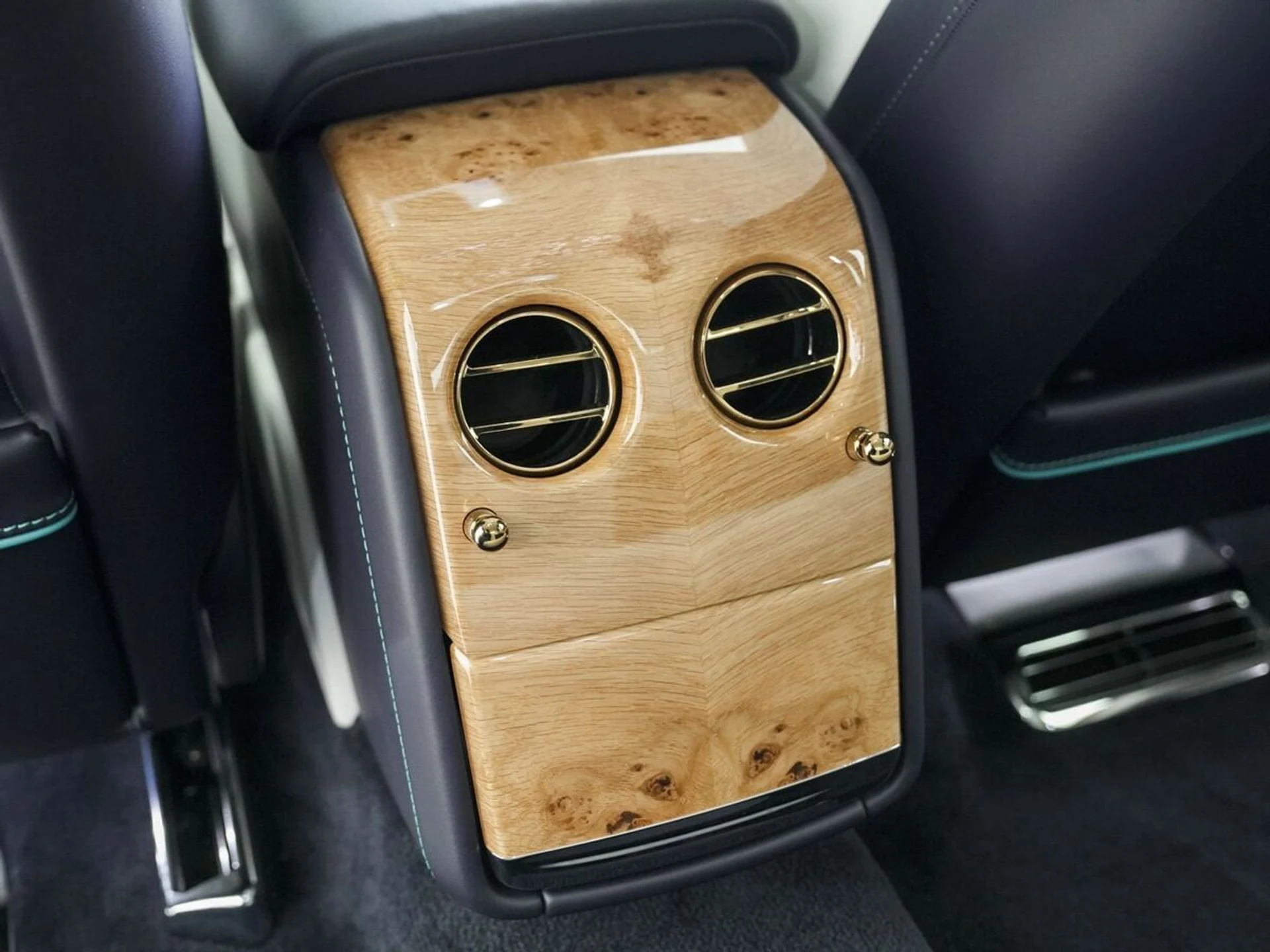 mph043_989809175_fgp0zv4zsep9fk4htb05u6g6ve81_f8223a4ef9