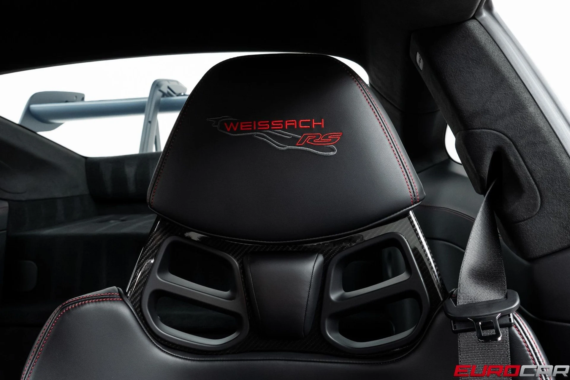 mph043_991002897_image_44_15fa2f10e2