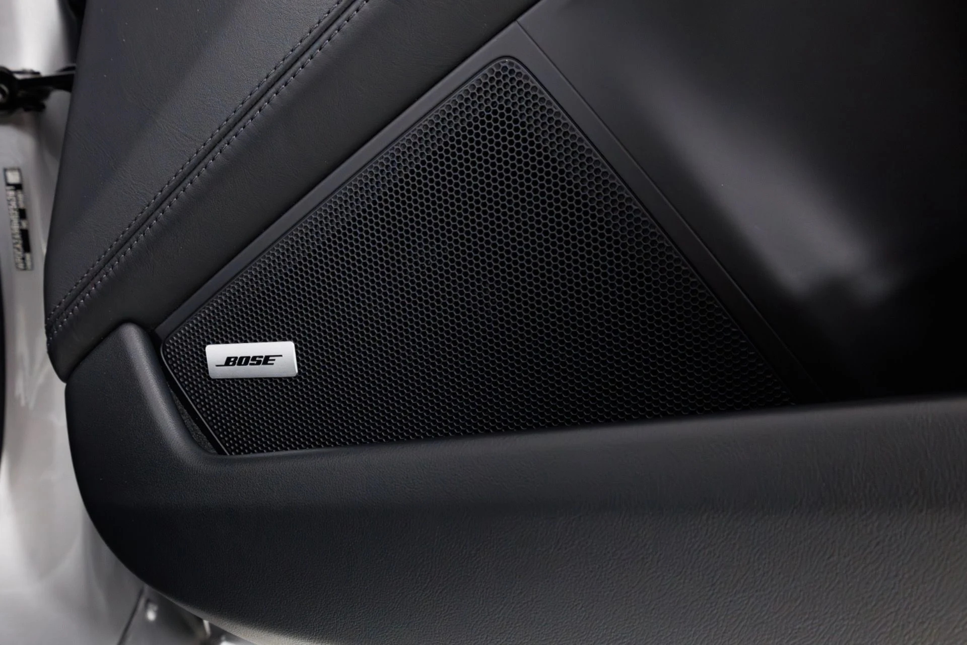 mph043_993104336_Used_2022_Porsche_911_Carrera_1773941192_57d948ae6c