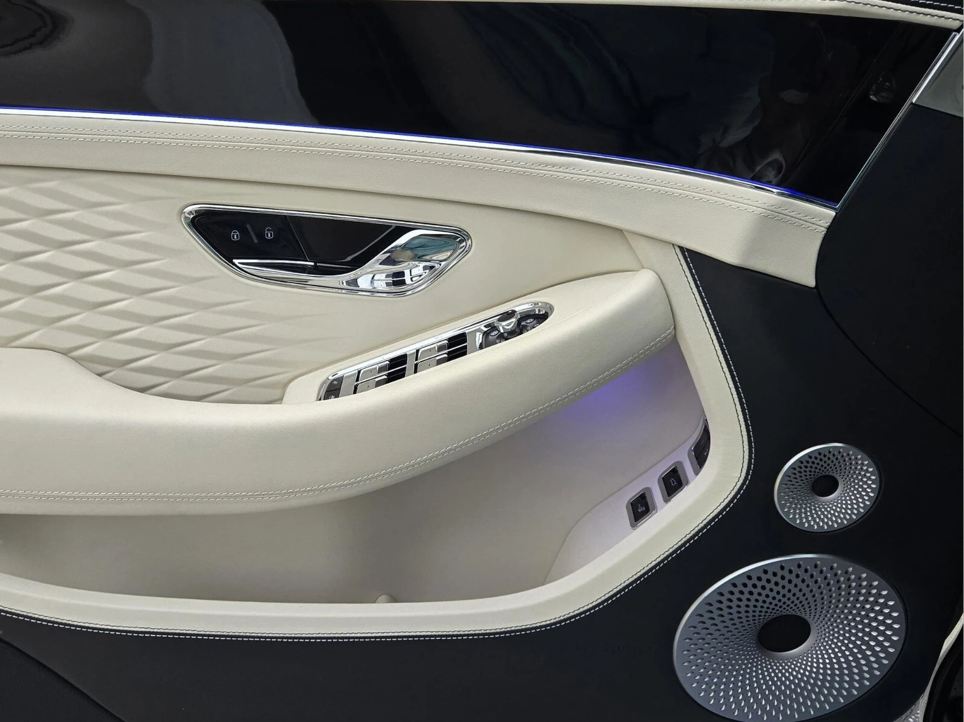 mph044_1018181936_a1f35013b577476ae79399c0ad225afex_0118af8c21