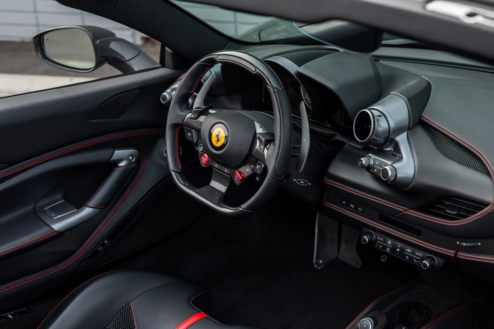 mph044_1018627262_Used_2021_Ferrari_F8_Spider_1734052251_bc7399f666