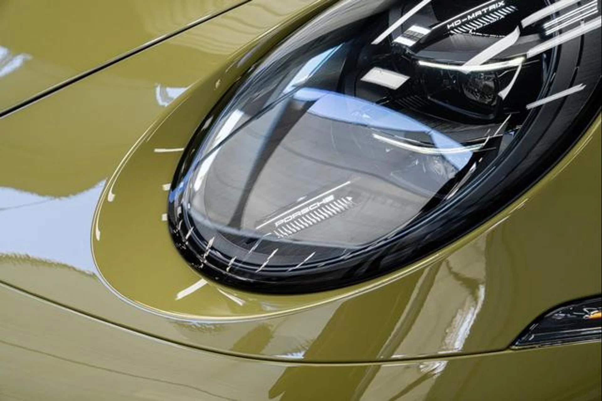 mph044_1024571671_AU_jn_Z0j_Lpst_Xl_AUG_1me_Vql_Khw_U_426bc527a8