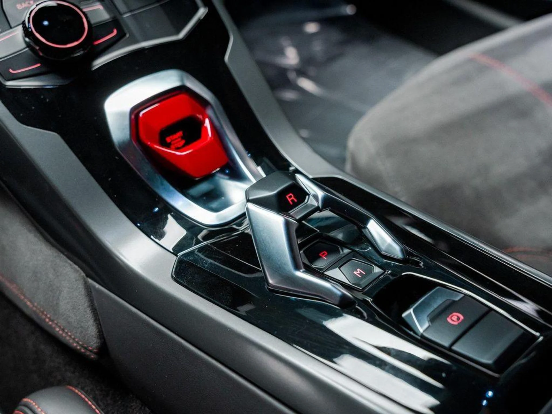 mph044_1048476988_zxque_OVJ_Ql4_Ao_Cy_FG_Go_Mli_m108_999dff00b9