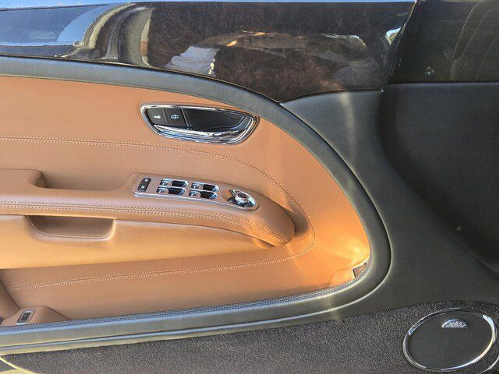 mph044_1054444350_7f45372ef366d759abf8414e70a42c06x_dd03a56f29