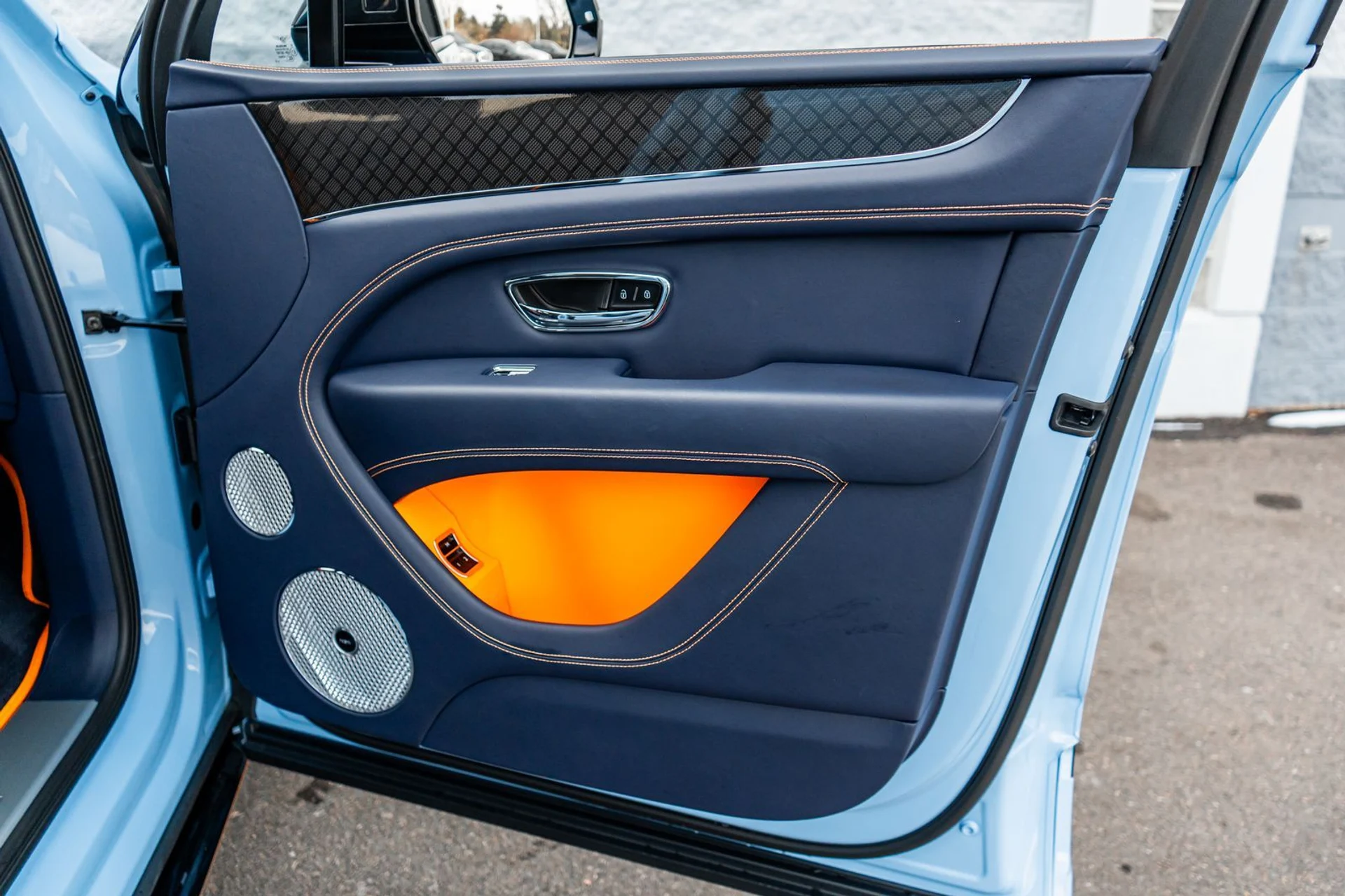 mph044_1056859508_561f8802_26fb_4588_86d1_401e6292f523_89f8b34e82