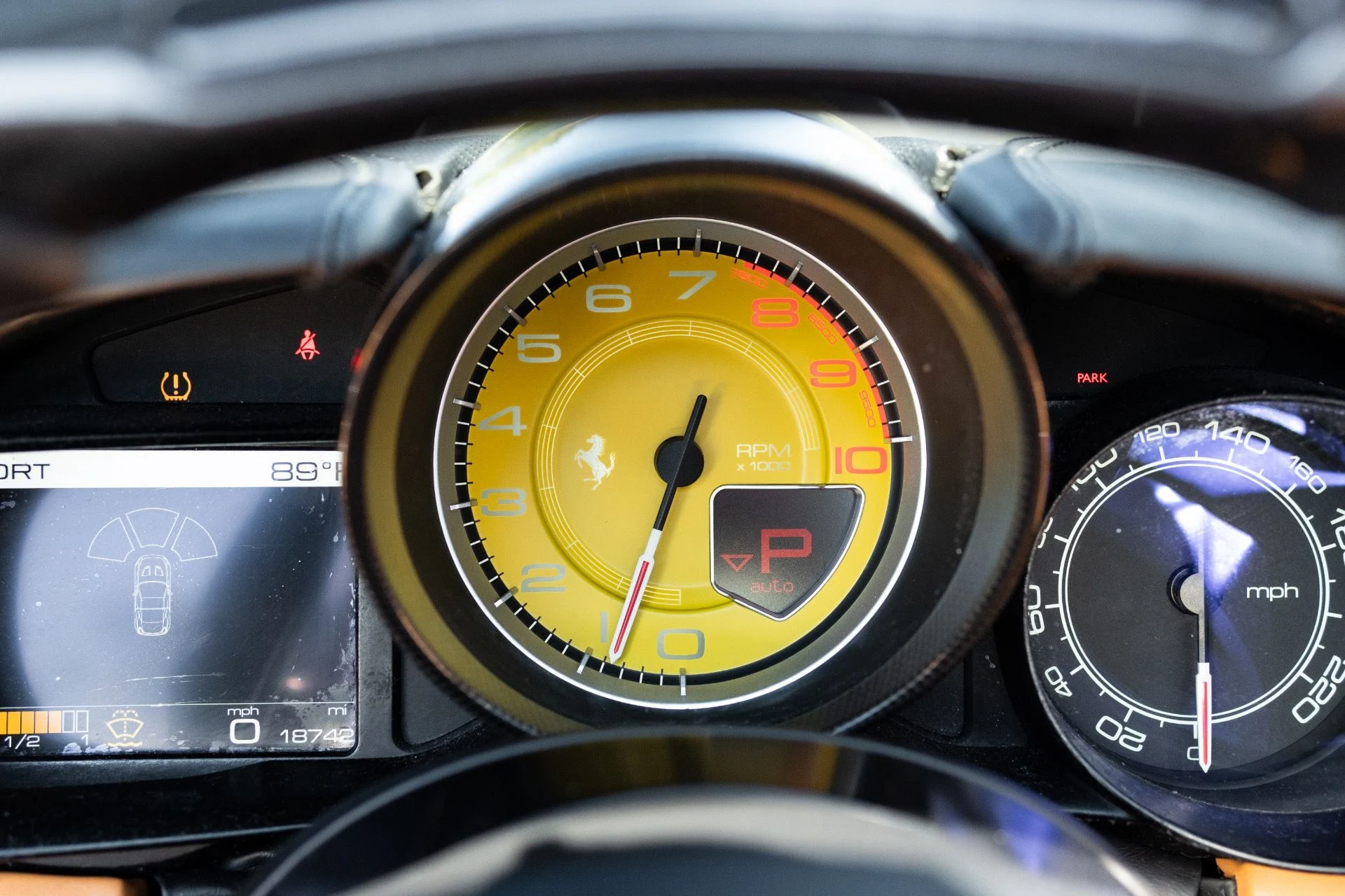 mph044_1064284875_Used_2017_Ferrari_California_T_1767065452_45752d9fc5