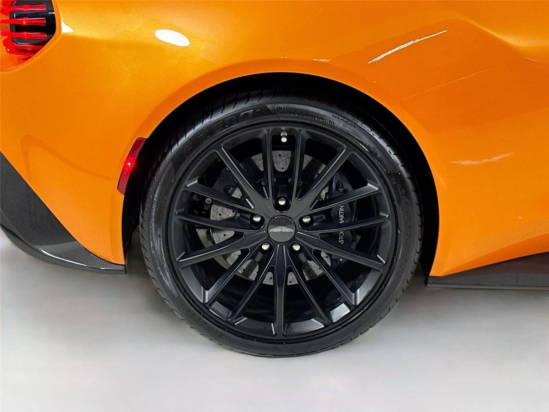 mph044_106540165_60a3c741539e9db208fce7eb7b75fd9d_52aed559bf