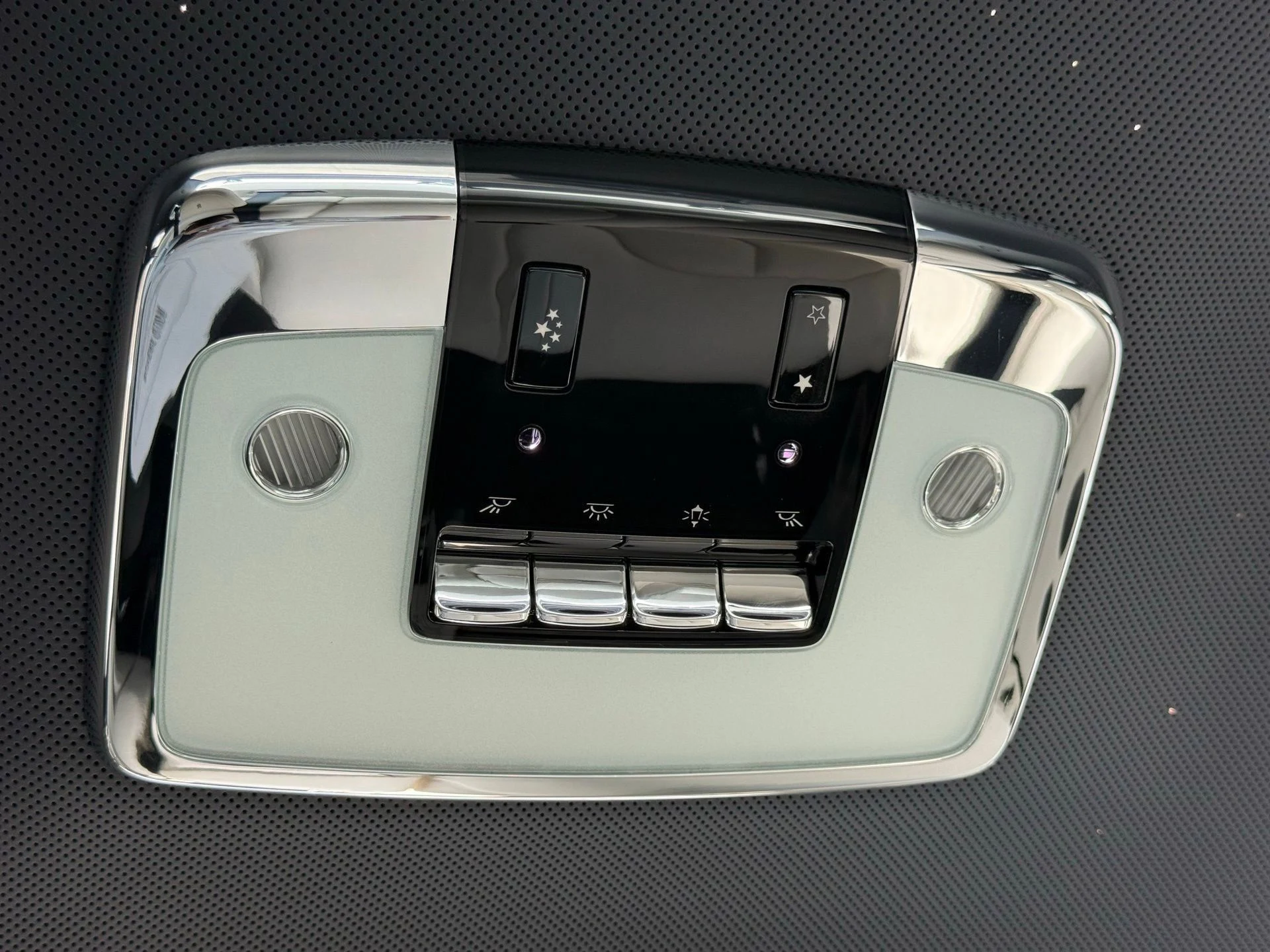 mph044_1071624429_735e4aa4ef904e849fa39ed7f617a4f3_cf11d3964d