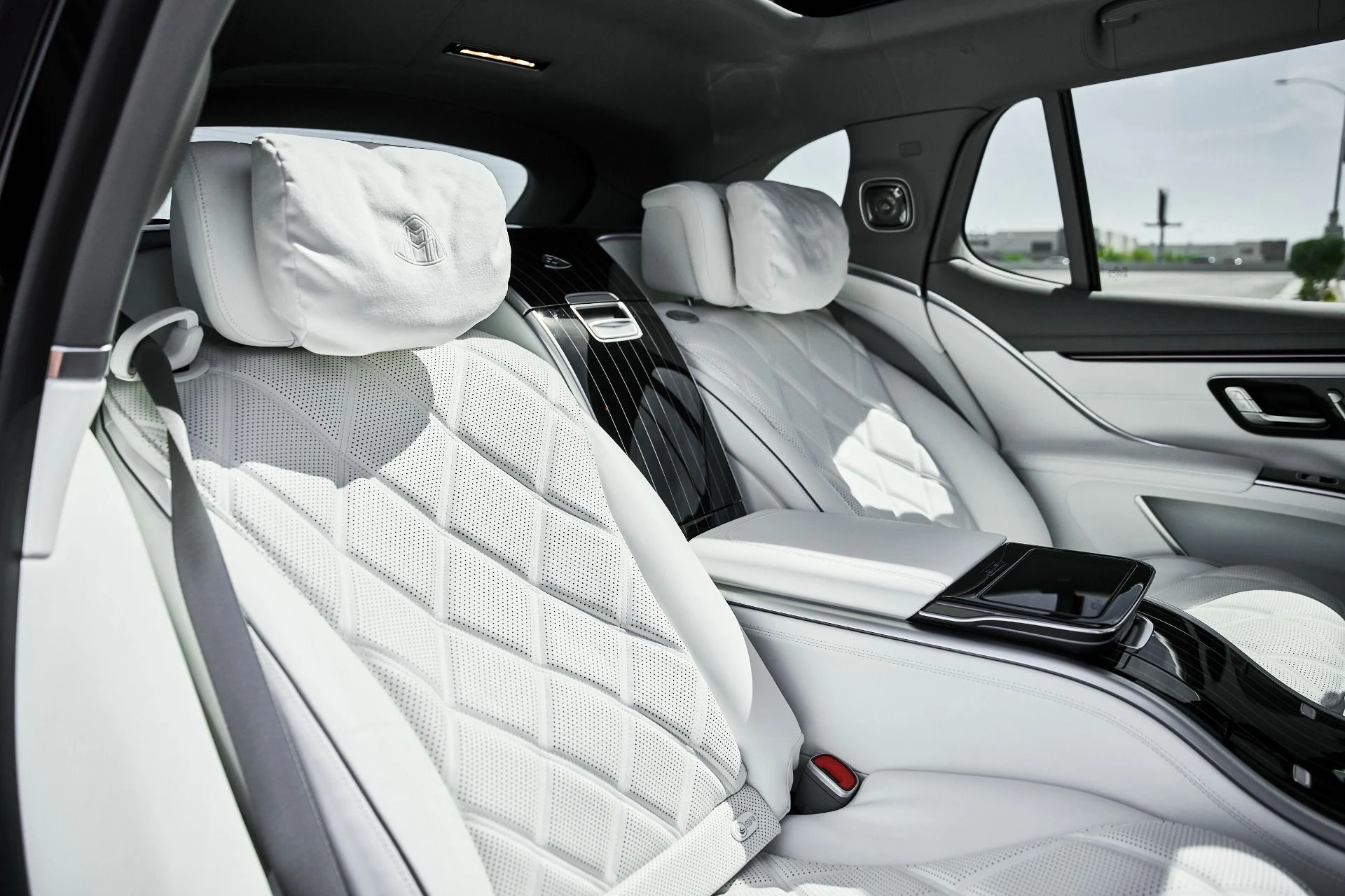 mph044_107985750_Used_2024_Mercedes_Benz_EQS_Maybach_EQS_680_1774575210_b77ef8f69d