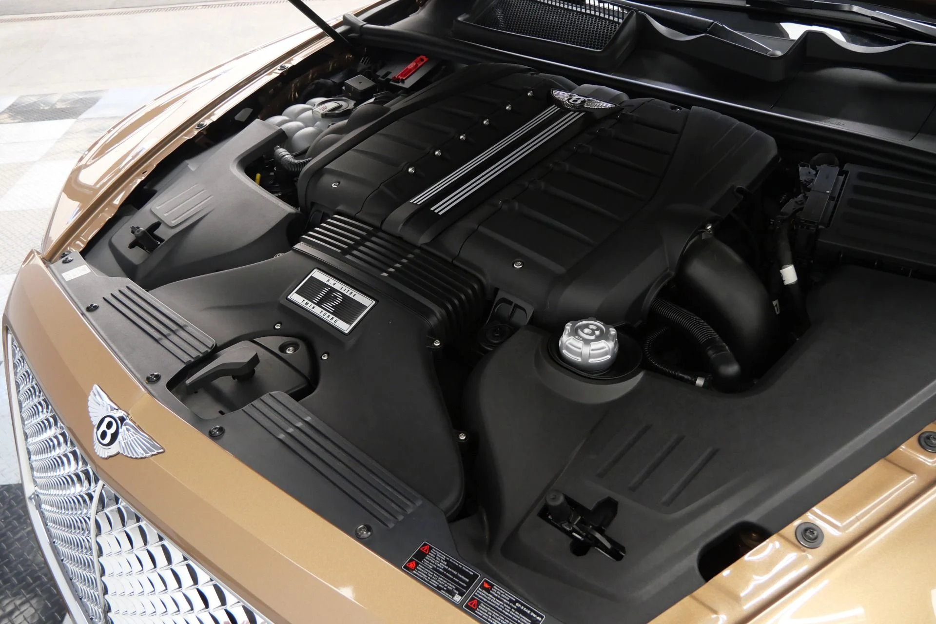 mph044_1085163990_Used_2017_Bentley_Bentayga_W12_Four_Seat_Comfort_Specification_with_Rear_Console_1776956660_4aa3850d5e