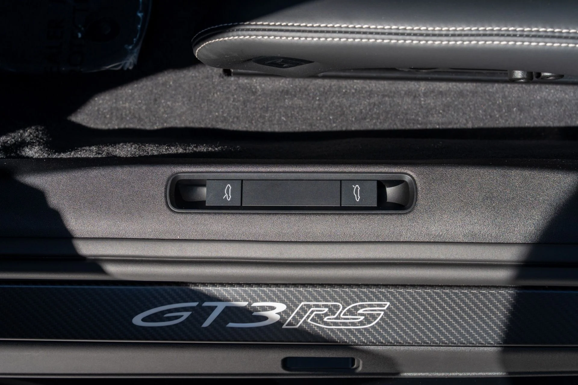 mph044_1087905859_Used_2025_Porsche_911_GT_3_RS_1790719790_fbfdd6899d