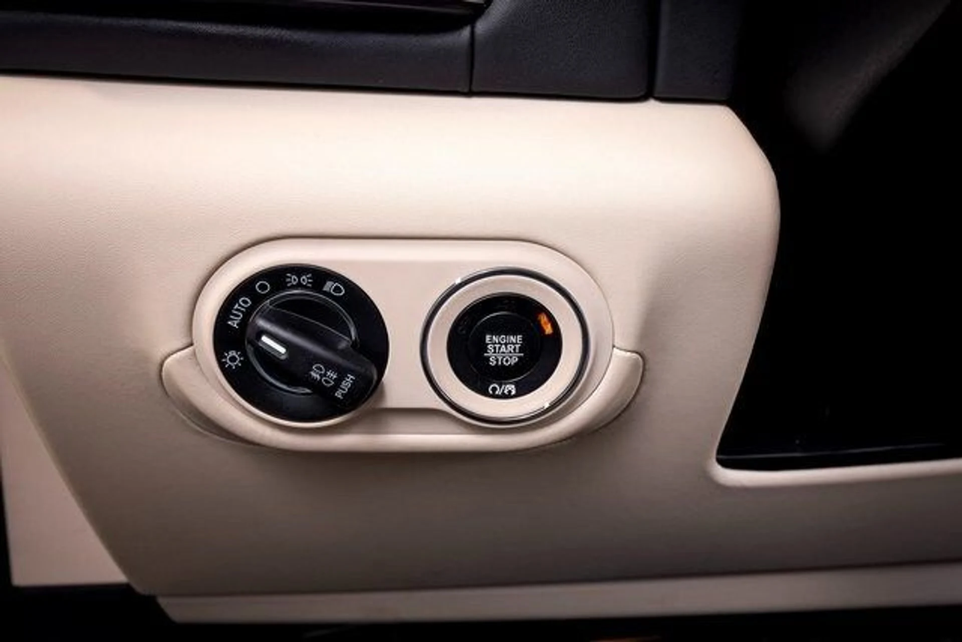 mph044_1088372985_5a439fe2bf273158e118b0f6621db53cx_cd3987e784