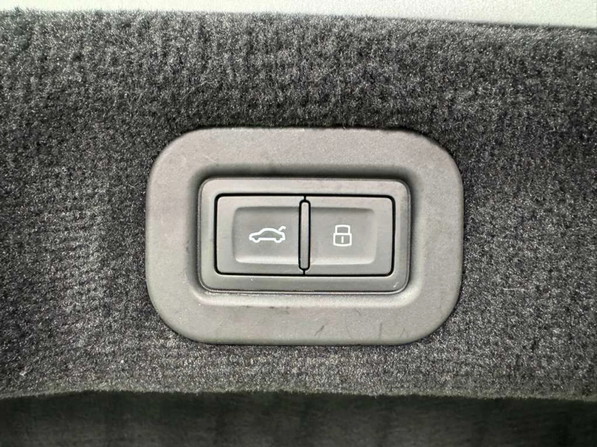 mph044_1092667857_584c73f78e5f84bbb55dd932a989dd95_57a3e1504d