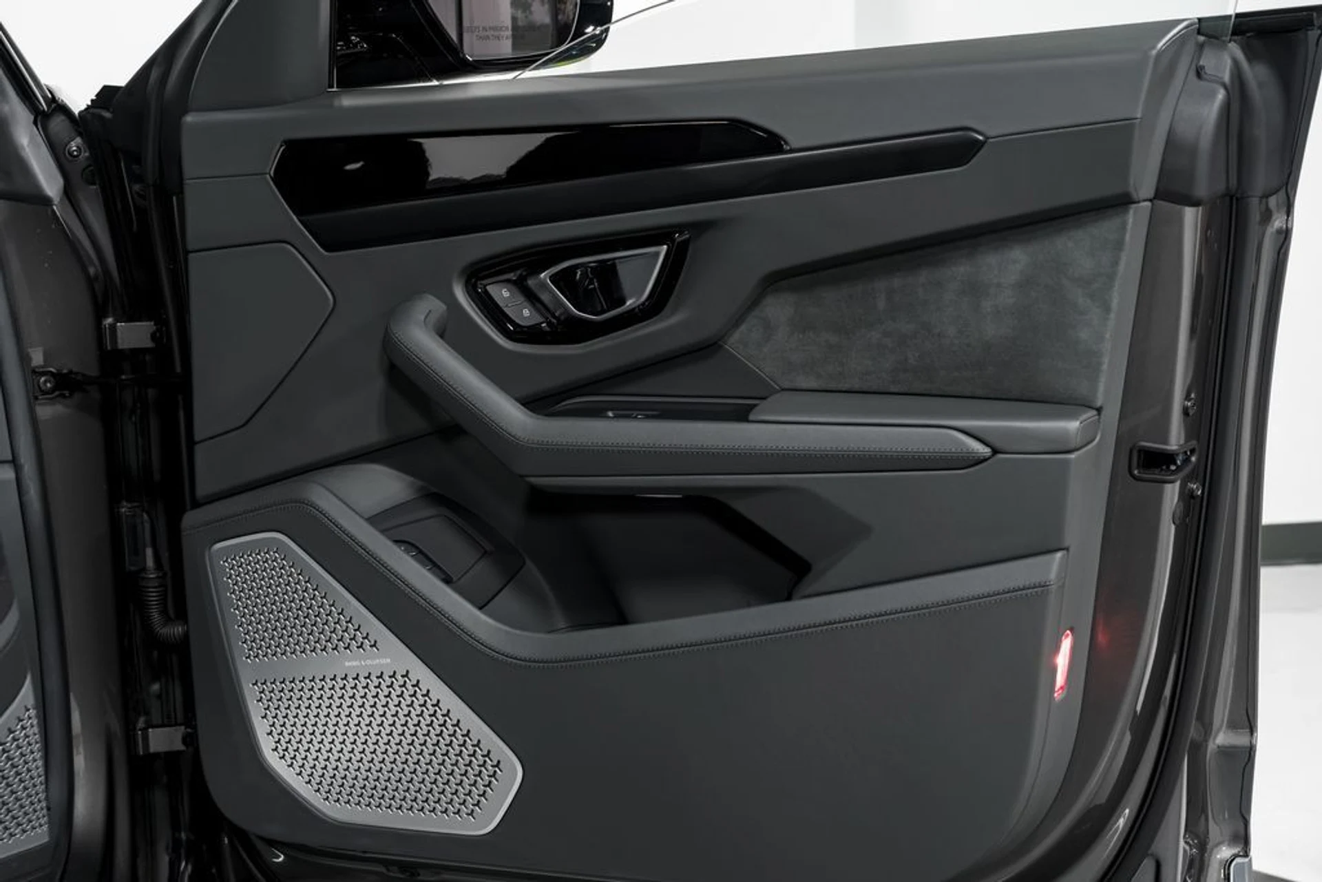 mph044_1103027559_f9632e7a56f691ea7f9e54b0dfba4b6fx_d593fde7af