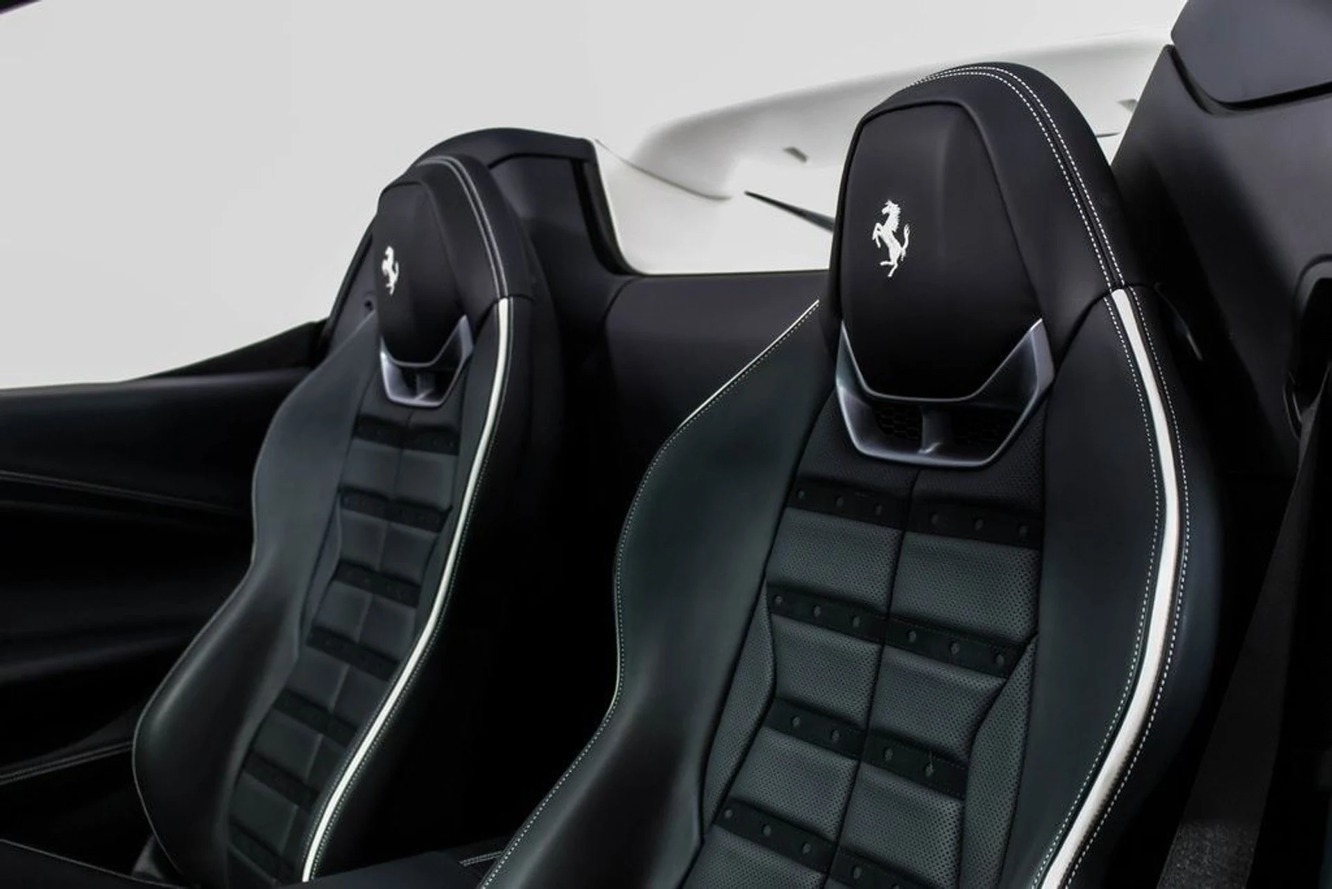 mph044_1103866841_81a08cff3719f6b64fb8fb0527eb2104x_dcce336266