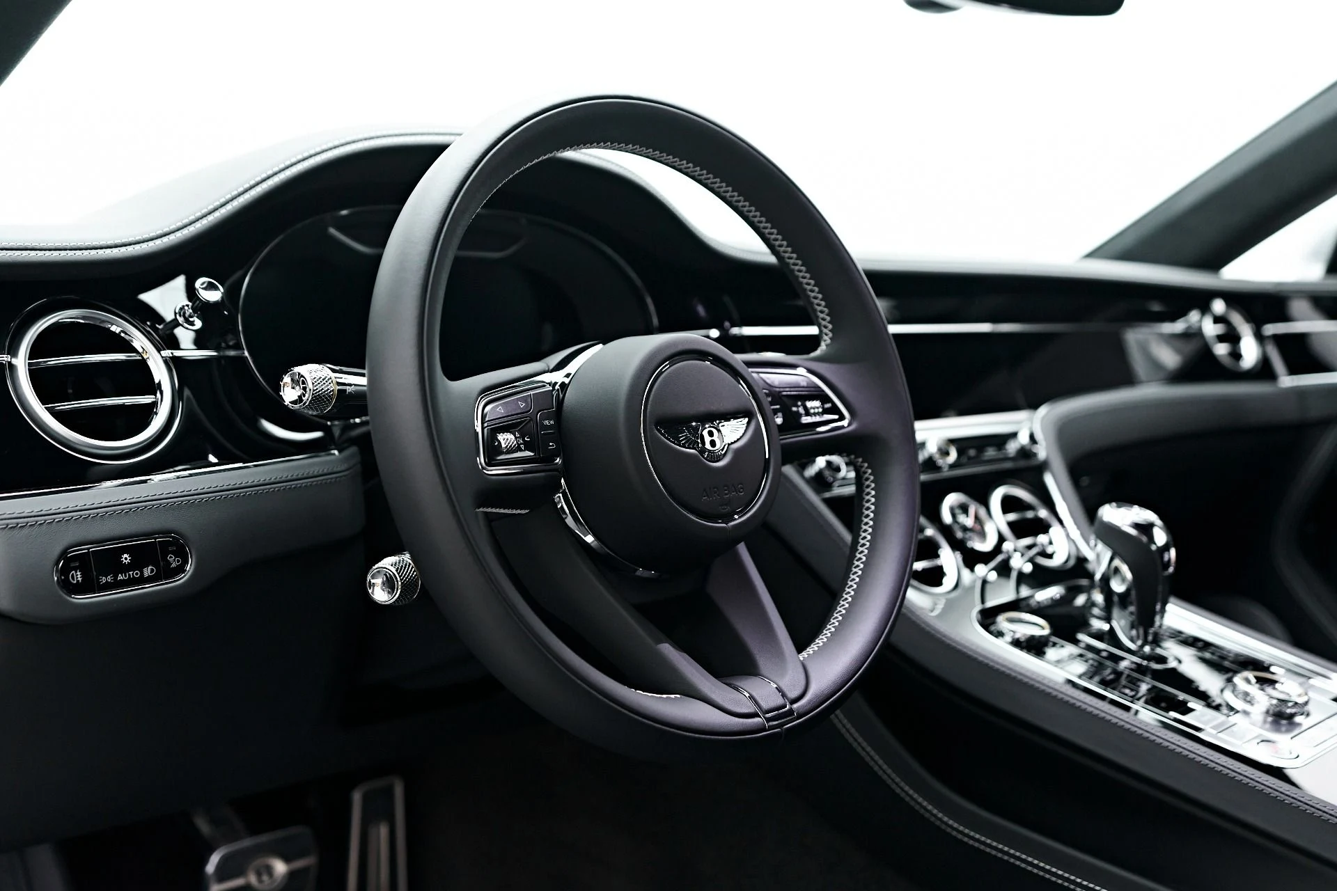 mph044_1131404986_Used_2024_Bentley_Continental_GT_V8_1757448260_badcd0235b